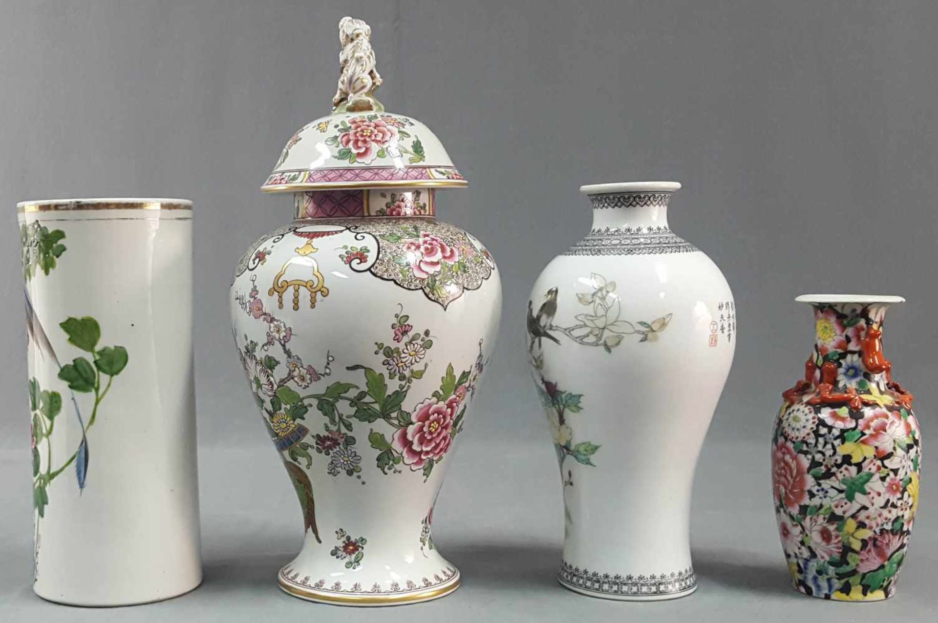 3 vases and 1 lid vase. Proably China. - Image 7 of 14
