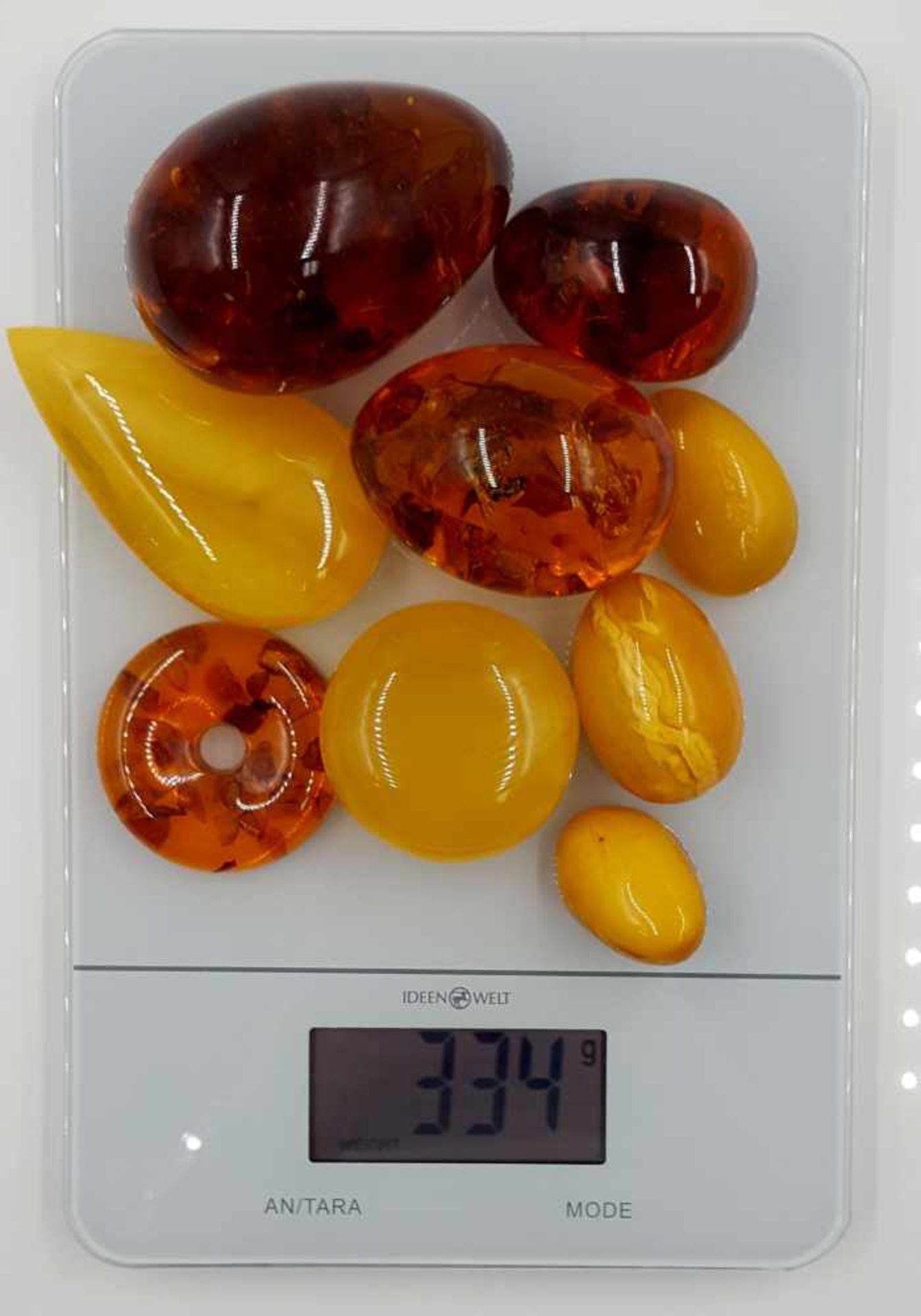 9 amber stones. Some butterscotch color. - Bild 8 aus 8