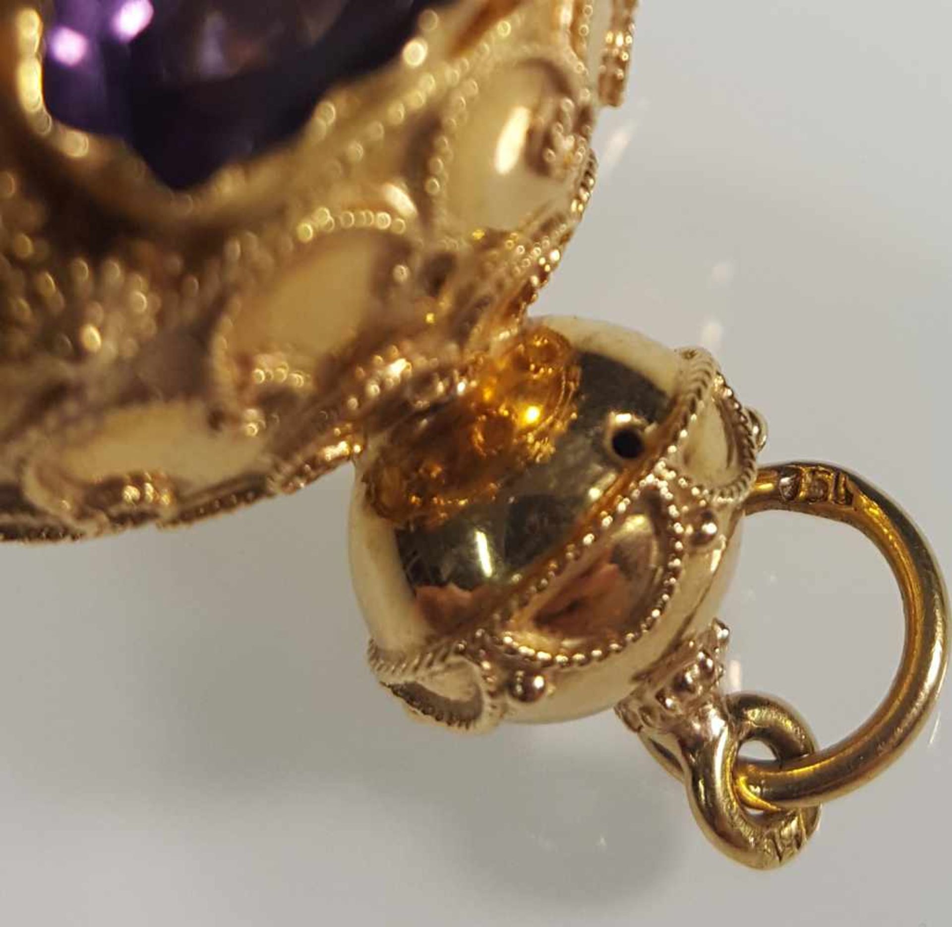 Pendant, 750 yellow gold, set with six amethysts. - Bild 2 aus 10