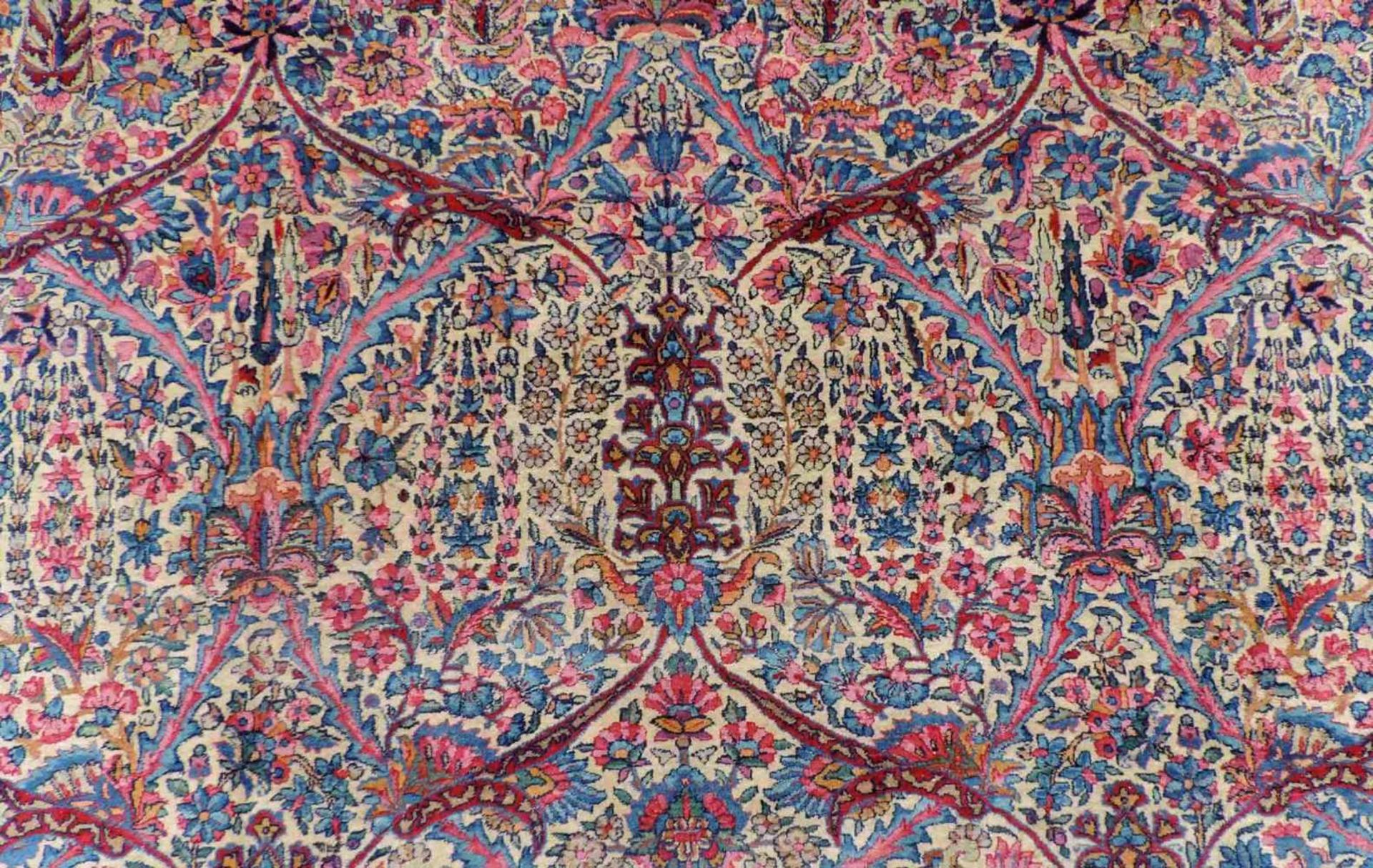 Kerman Persian carpet. Iran. Old, around 1925. Fine knotting. - Bild 8 aus 11
