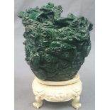 Vase. Green agate. Carved. Imperial dragon. Proably China.