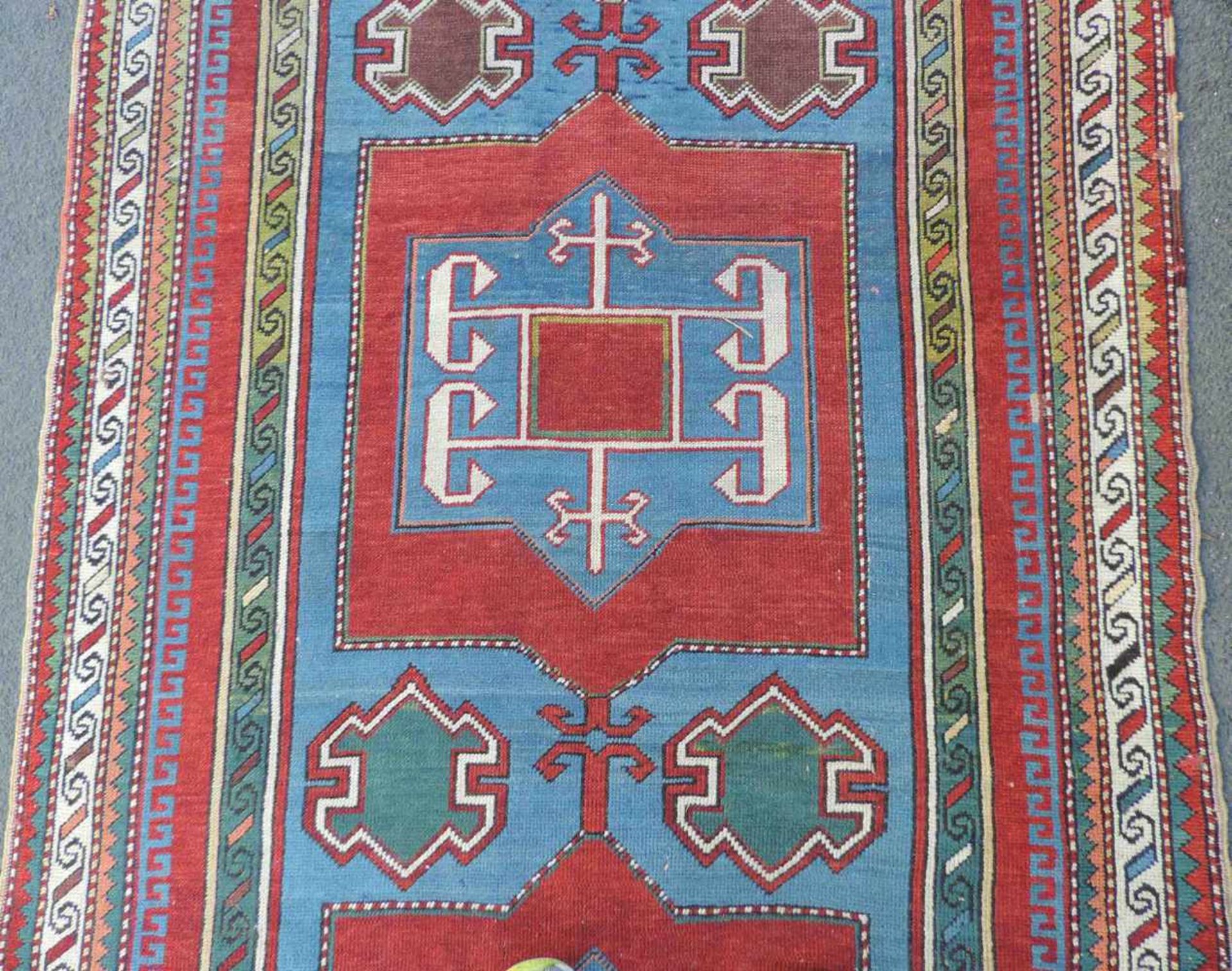 Kazak carpet. Caucasus. Old, around 1930. - Bild 4 aus 6