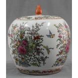 Ginger pot with lid. Porcelain. Proably China old.