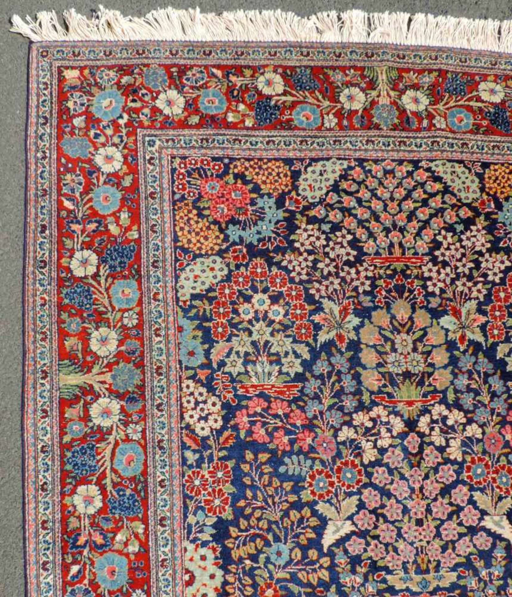 Kashan Persian carpet. Iran. Old, mid-20th century. Paradise pattern. - Image 4 of 6