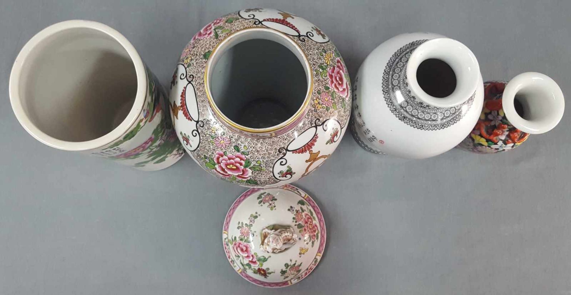 3 vases and 1 lid vase. Proably China. - Image 13 of 14