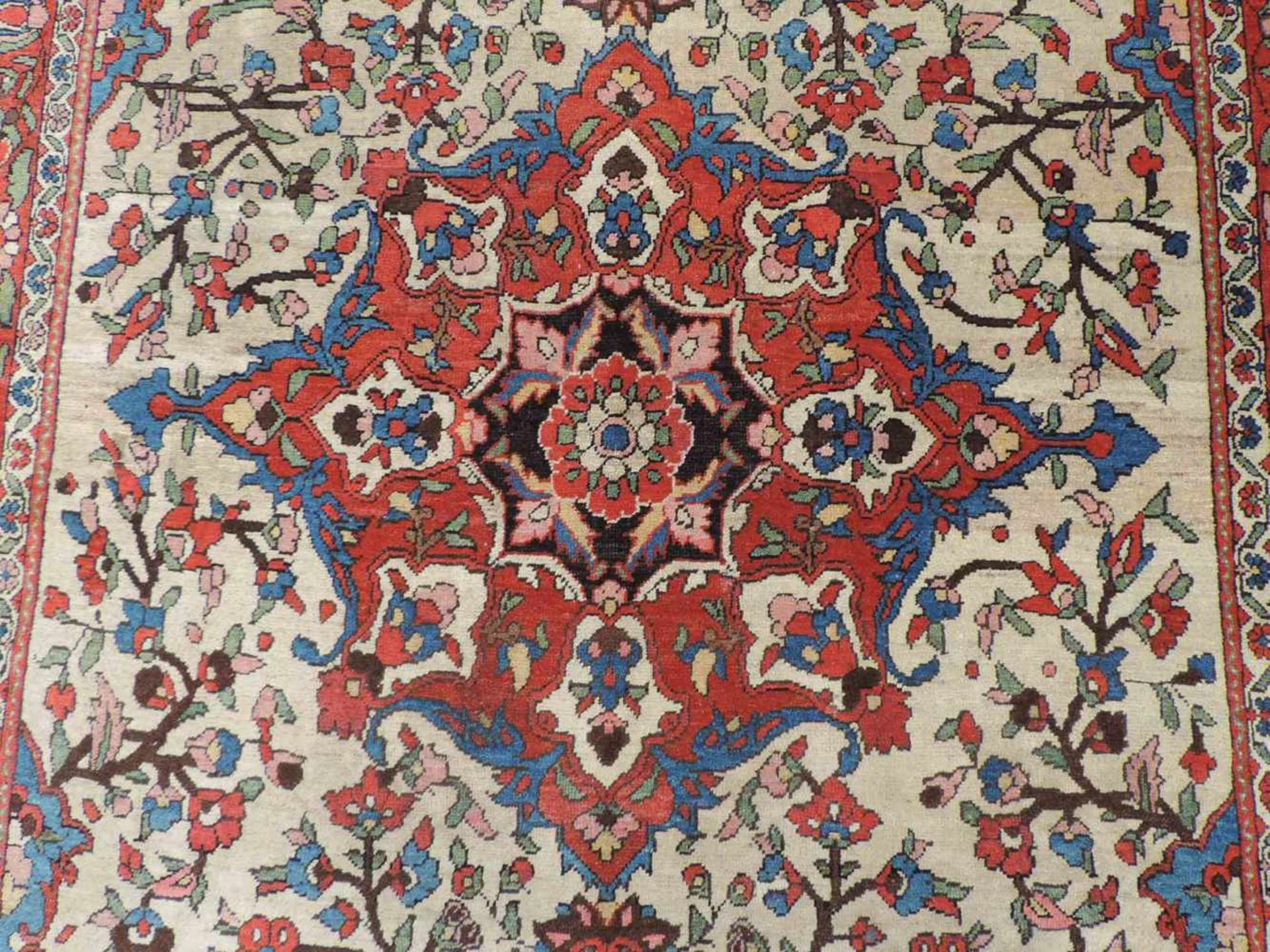 Bakhtiar Persian medallion carpet. Iran. Old, around 1930. - Image 3 of 6