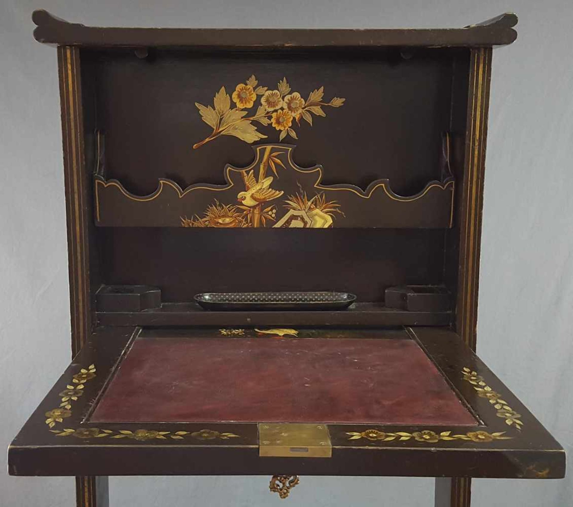 Secretary. Acquired in China before 1940. Lacquer painting. - Bild 6 aus 9