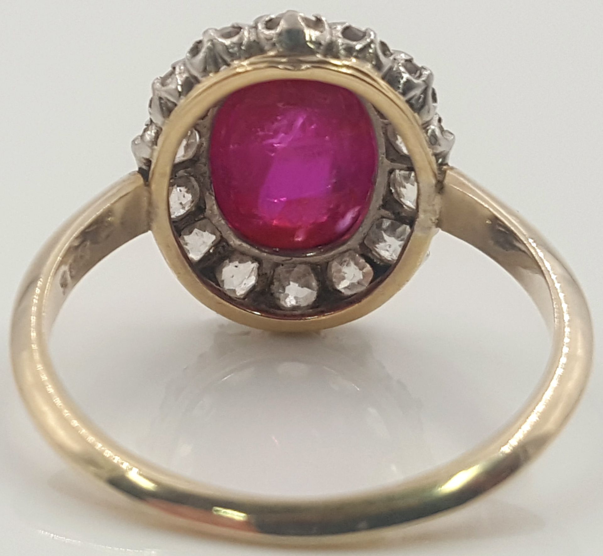 Set. Ring with ruby (Burma) and 14 diamonds. - Bild 5 aus 13