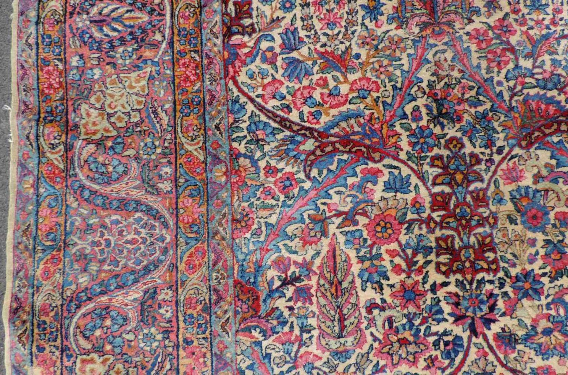 Kerman Persian carpet. Iran. Old, around 1925. Fine knotting. - Bild 7 aus 11