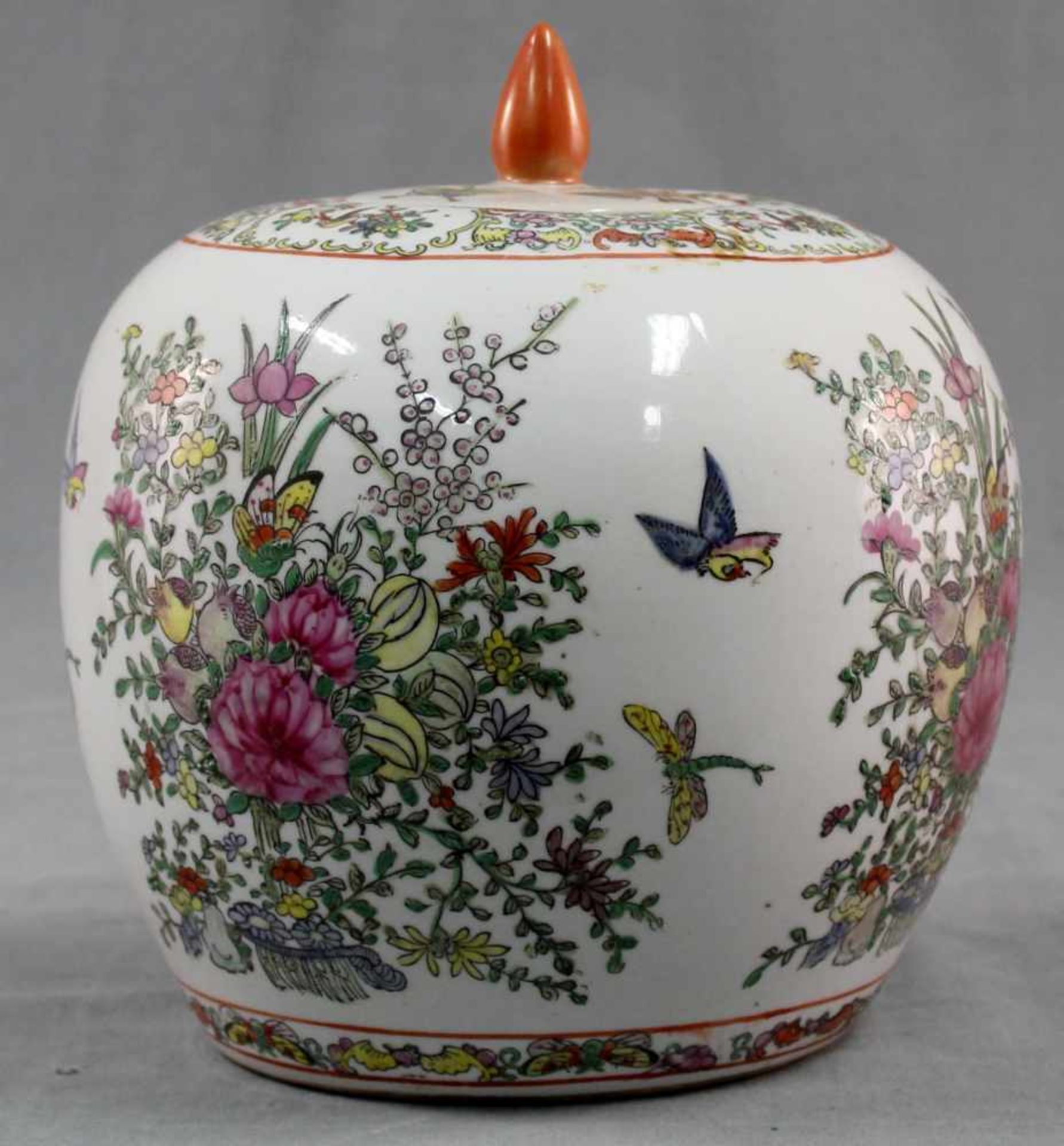 Ginger pot with lid. Porcelain. Proably China old. - Image 2 of 5