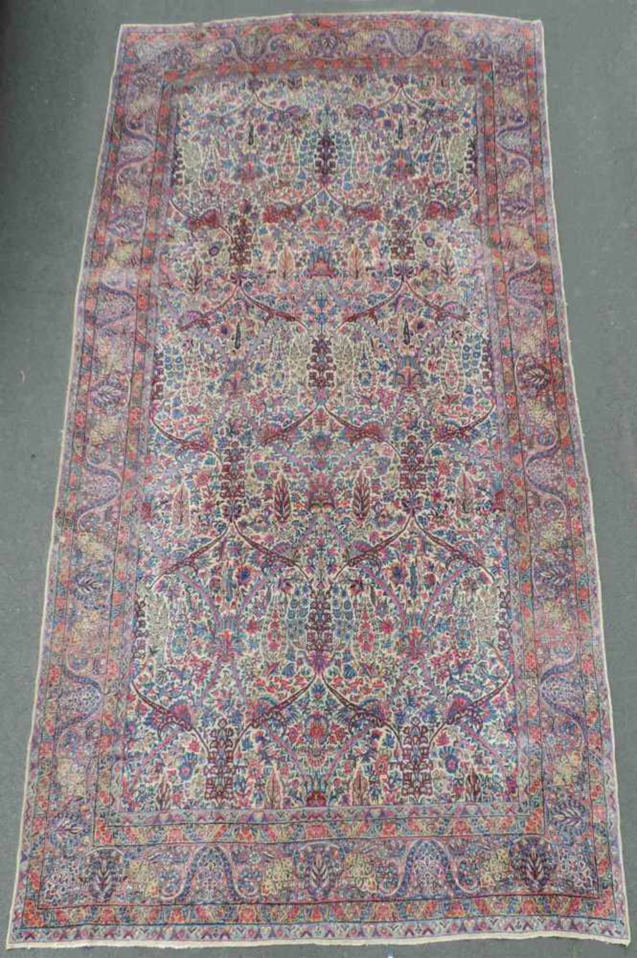 Kerman Persian carpet. Iran. Old, around 1925. Fine knotting.