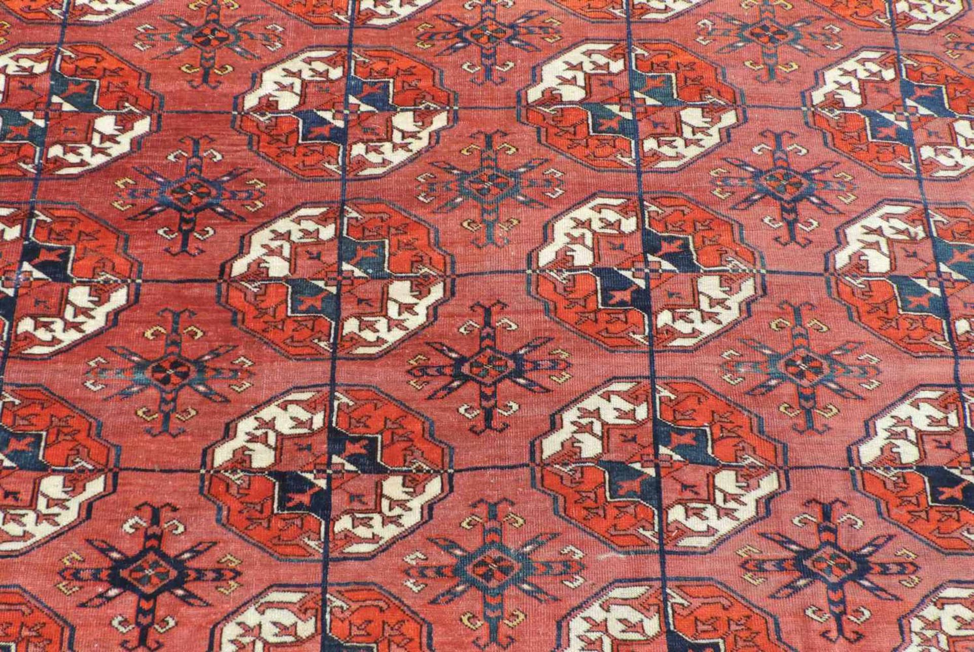 Tekke main carpet. Turkmenistan. Antique. Mid 19th century. - Image 7 of 12