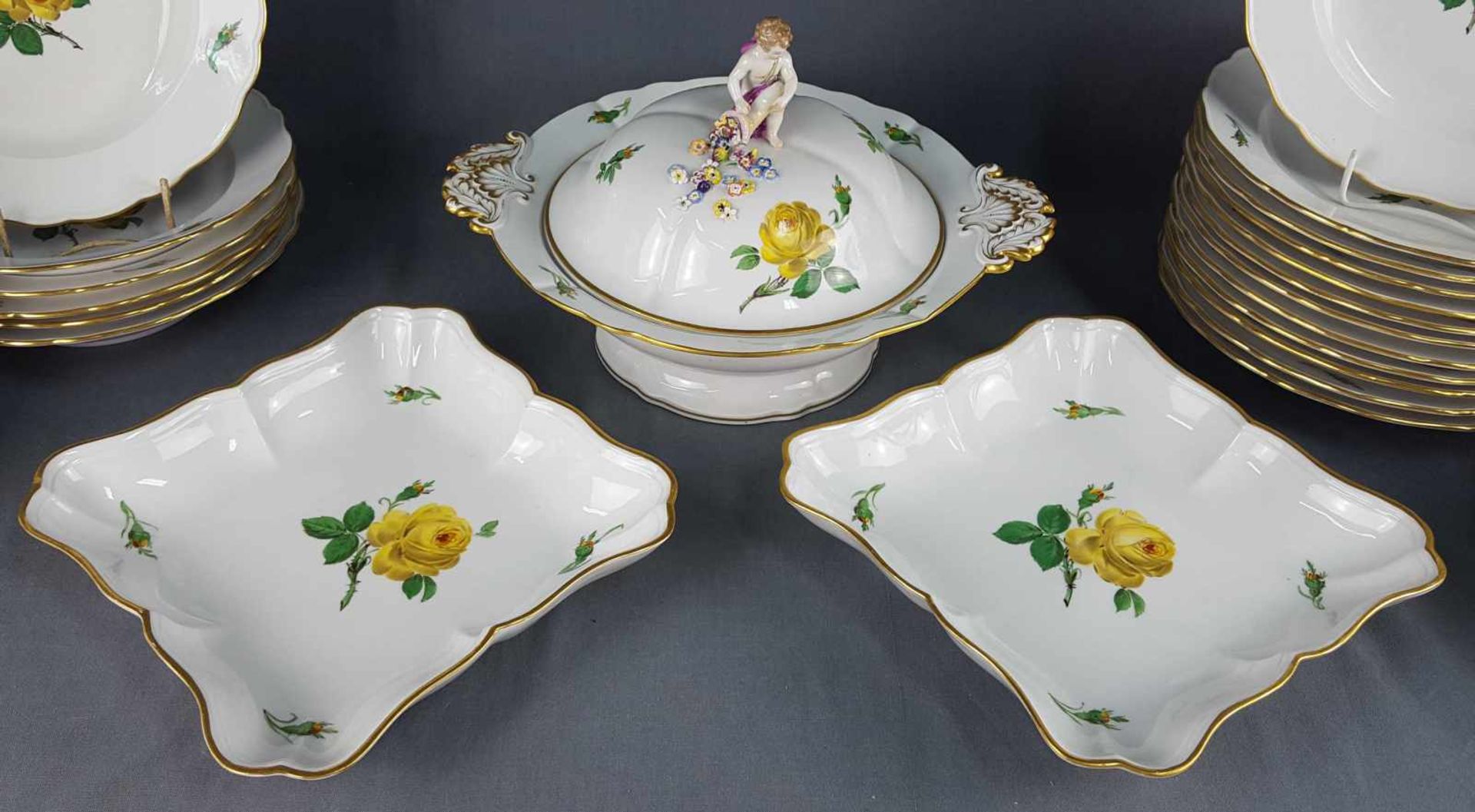 Dining service Meissen porcelain, yellow rose with gold rim. - Image 15 of 18