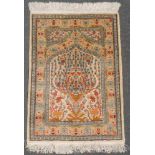 Hereke silk carpet Turkey "Özipek". Extremely fine knotting.<