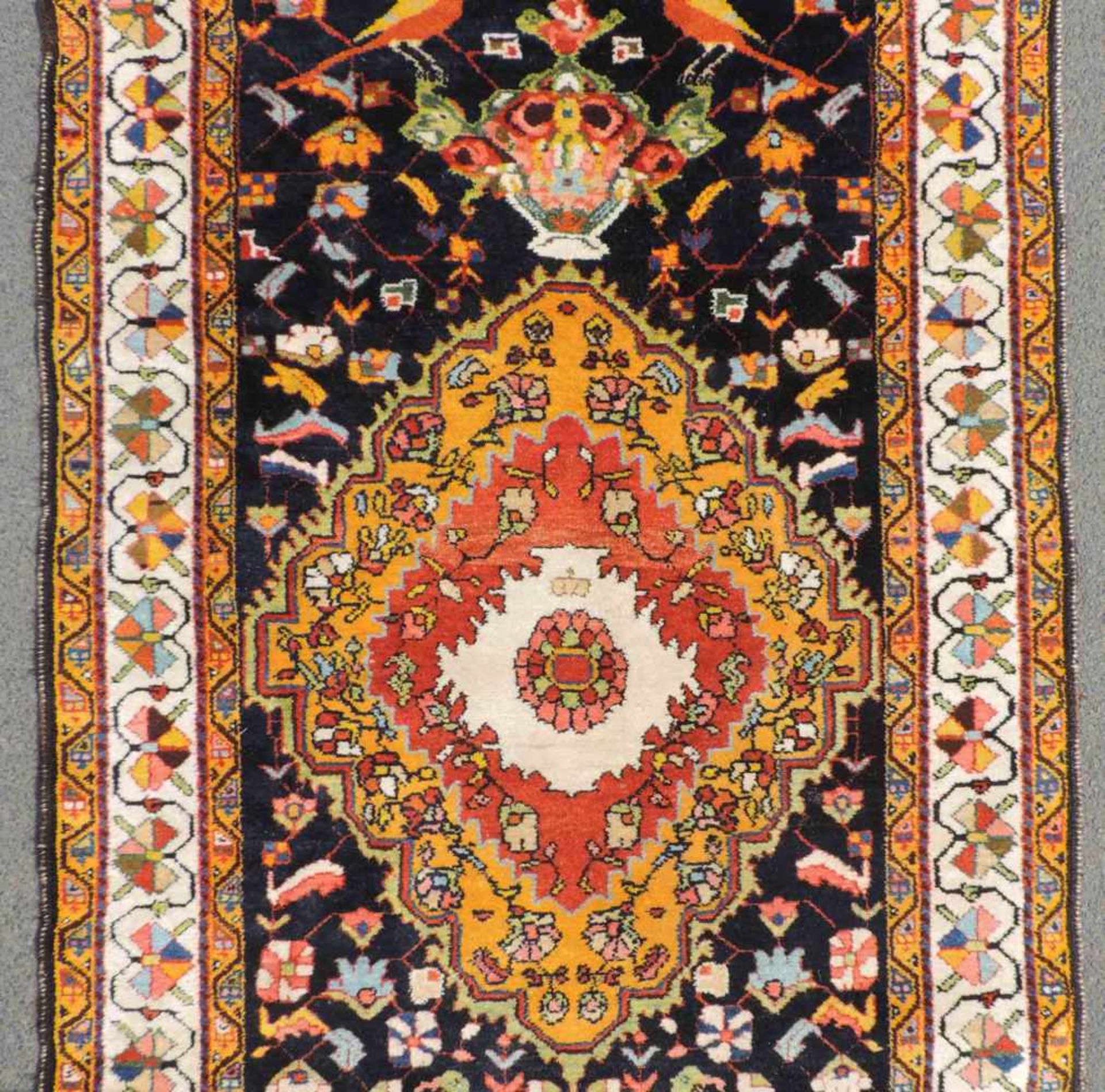 Bakhtiar Persian carpet. Iran. Old, around 1920. - Bild 6 aus 8