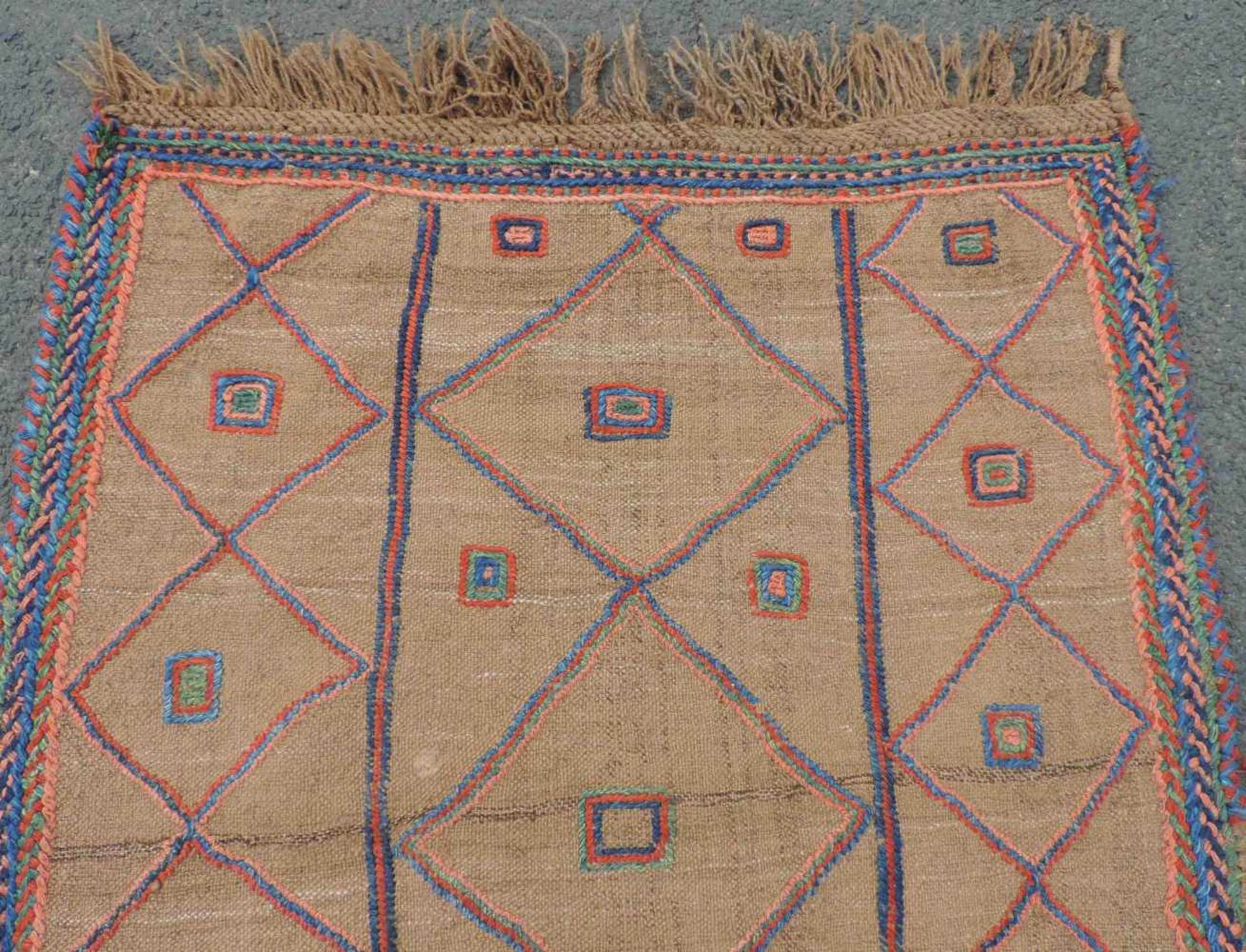 Turkoman kilim tribal carpet. Turkmenistan / Afghanistan. Antique, around 1900. - Bild 3 aus 4