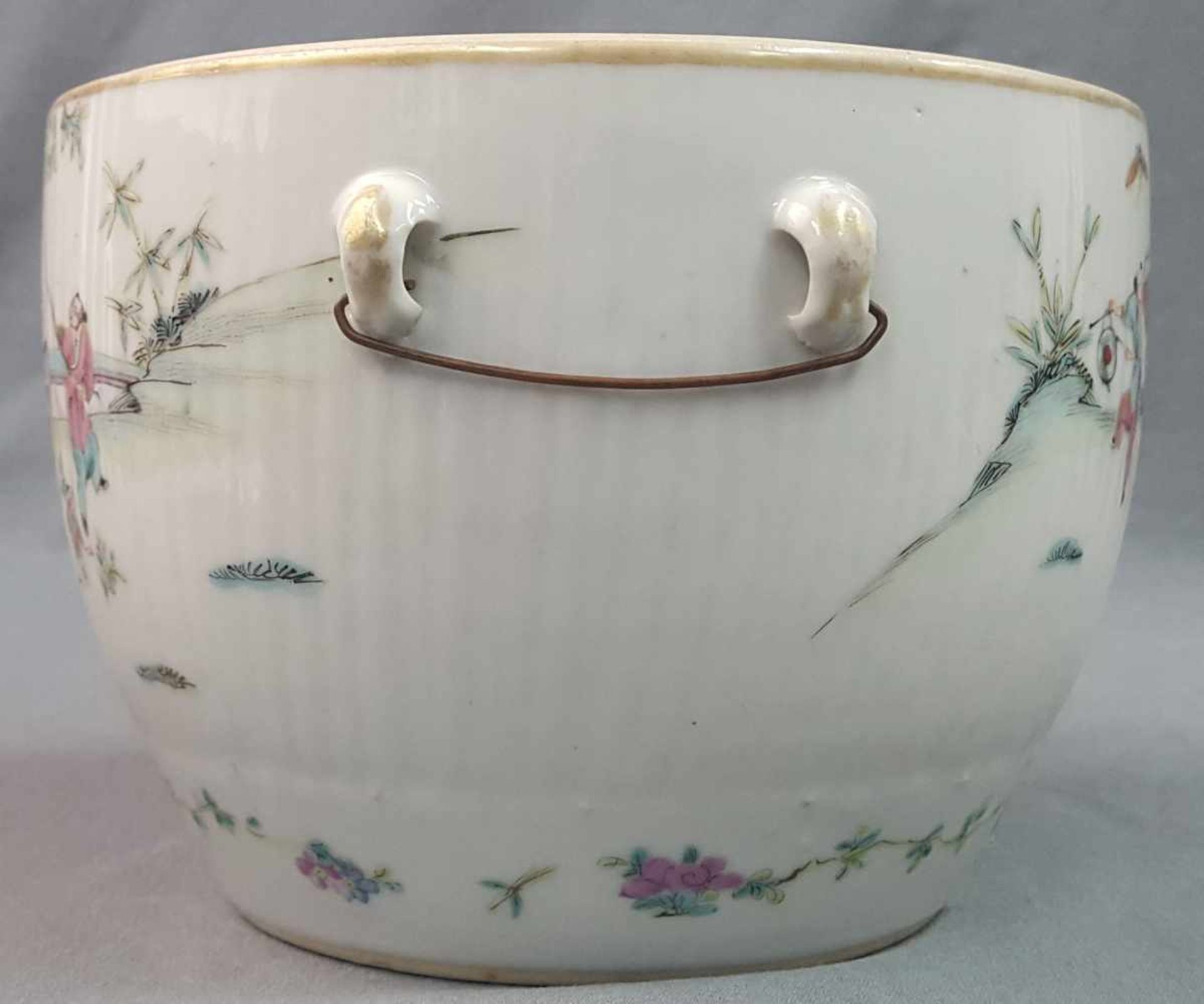 Cachepot. Porcelain. Proably China / Japan old. - Bild 4 aus 7