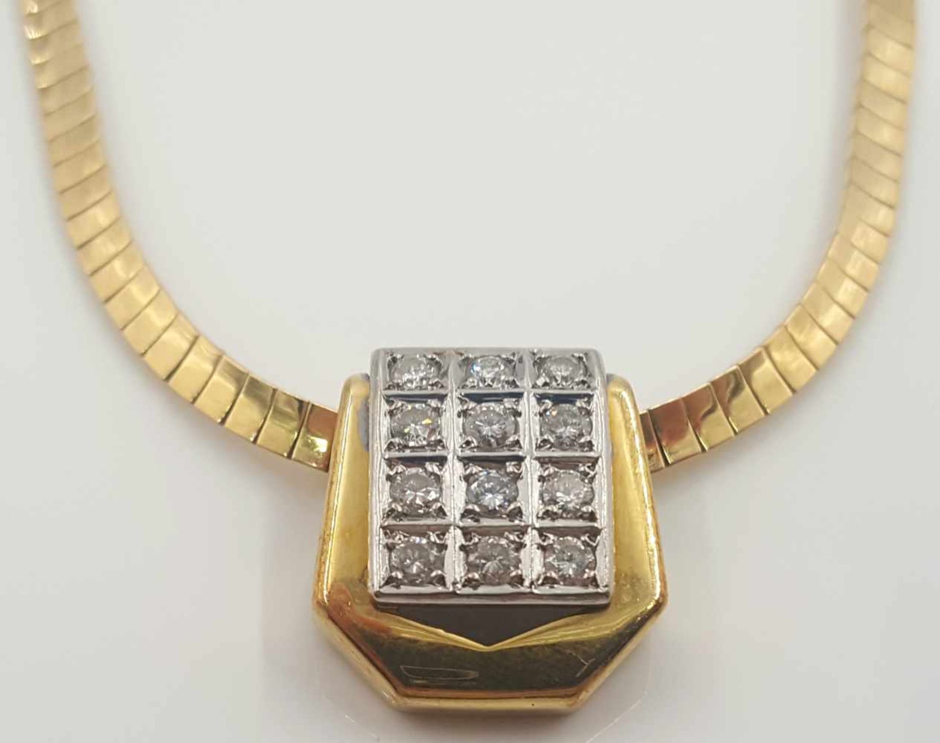 Necklace, 750 yellow gold and pendant with 12 diamonds. - Image 2 of 8