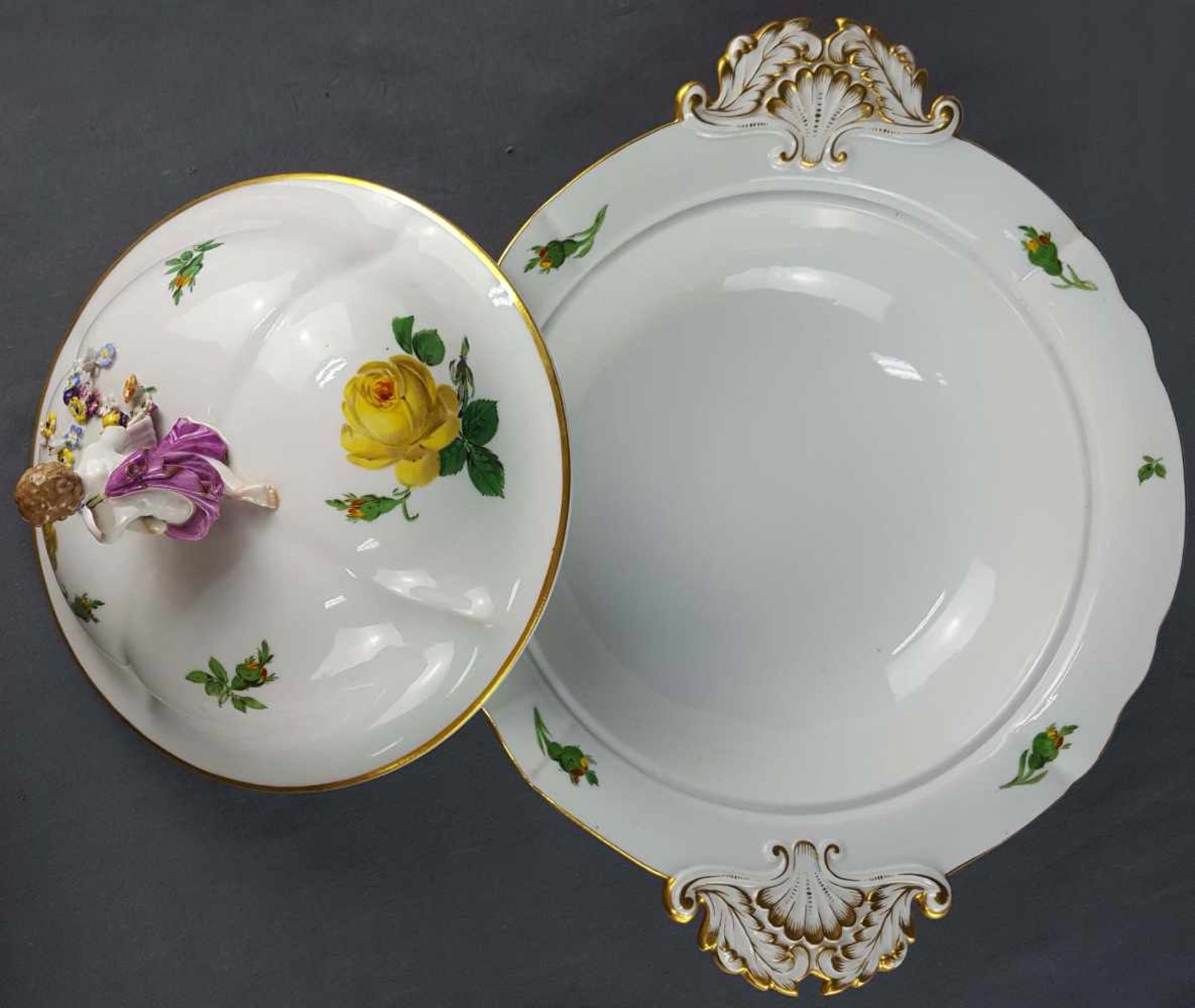 Dining service Meissen porcelain, yellow rose with gold rim. - Image 4 of 18