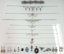 Jewelry, mostly Art Nouveau and Art Deco. Partly silver.