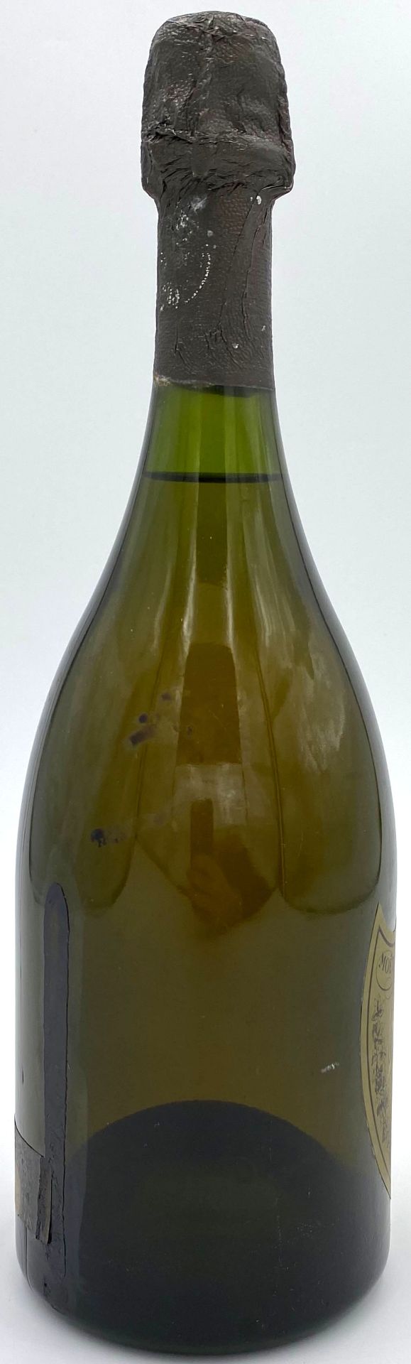 1973 Dom Perignon Brut, Champagne, France.A whole bottle. 75 cl. Luxury champagne from Moét et - Bild 4 aus 6