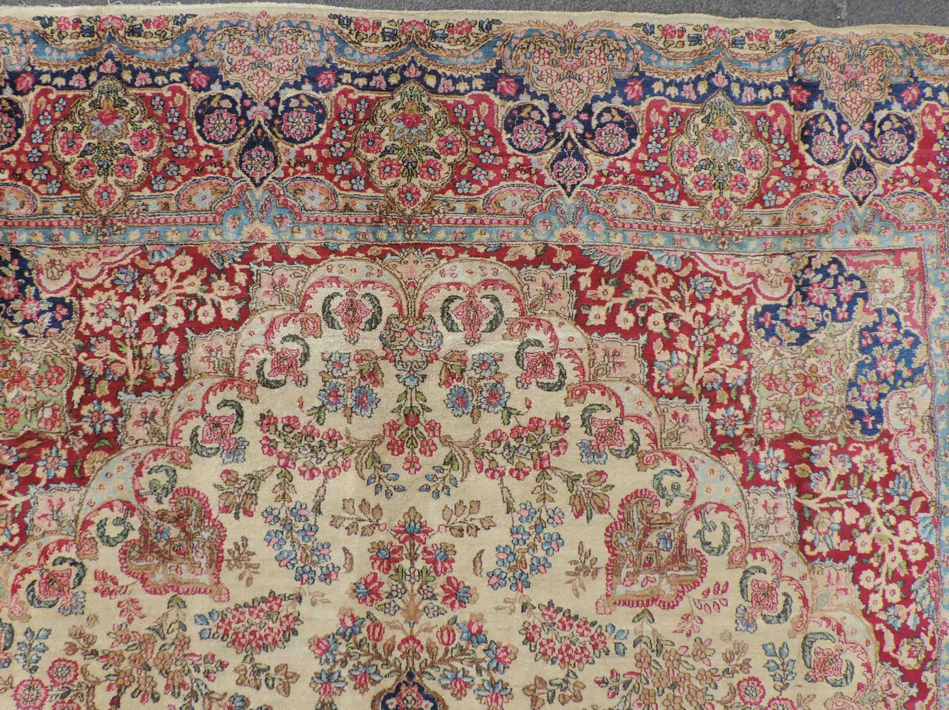 Kirman Persian carpet. Iran. Old, 1st half of the 20th century.420 cm x 297 cm. Knotted by hand. - Image 2 of 14