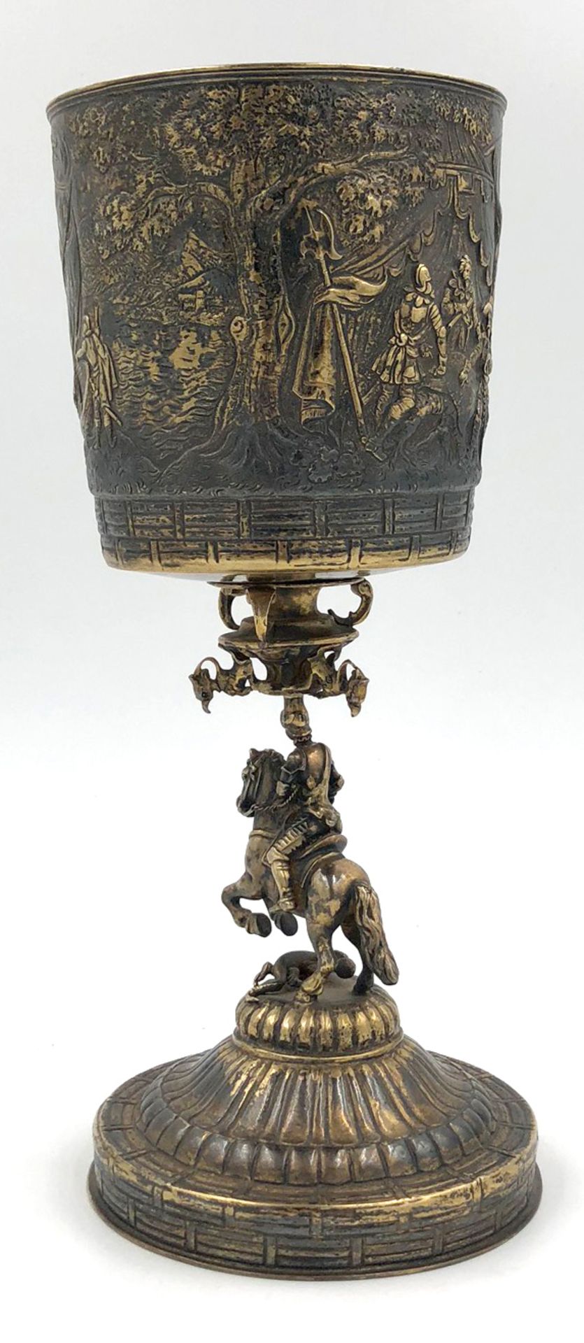 Silver. Chalice depicting a knight.698 grams. 30.3 cm high. Marriage of two parts. Chalice - Bild 9 aus 12