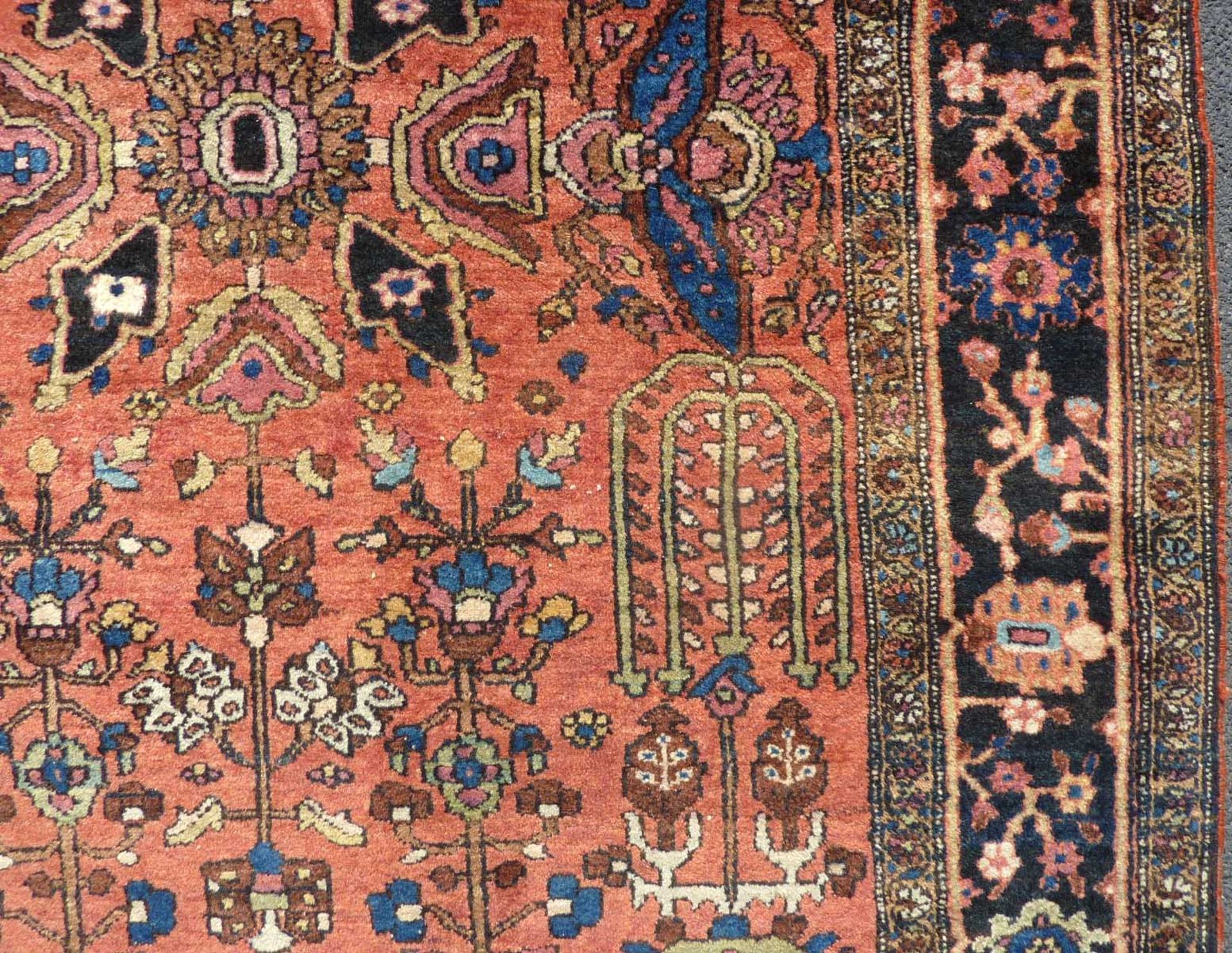Saruk Persian rug. "US Sarugh". Iran. Old, around 1920.198 cm x 121 cm. Knotted by hand. Wool on - Image 8 of 11