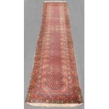 Hamadan Persian rug. Runner. Iran. Antique, around 1860.383 cm x 91 cm. Knotted by hand. Wool on