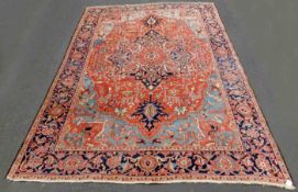 Heriz oriental carpet. Iran. Antique, around 1910.388 cm x 282 cm. Knotted by hand. Wool on