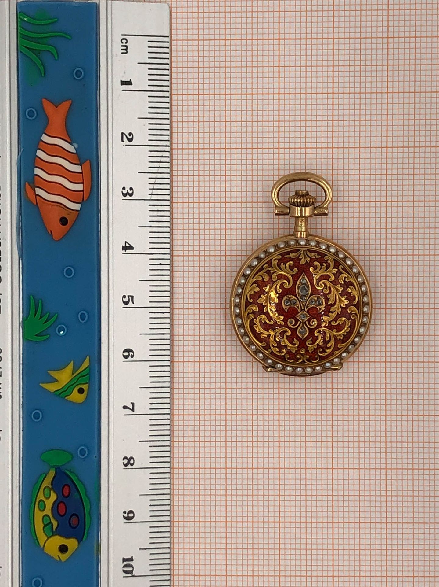 585 gold, three lid pocket watch. 11 diamonds, guilloche enamel, pearls.3 cm diameter without - Bild 8 aus 9