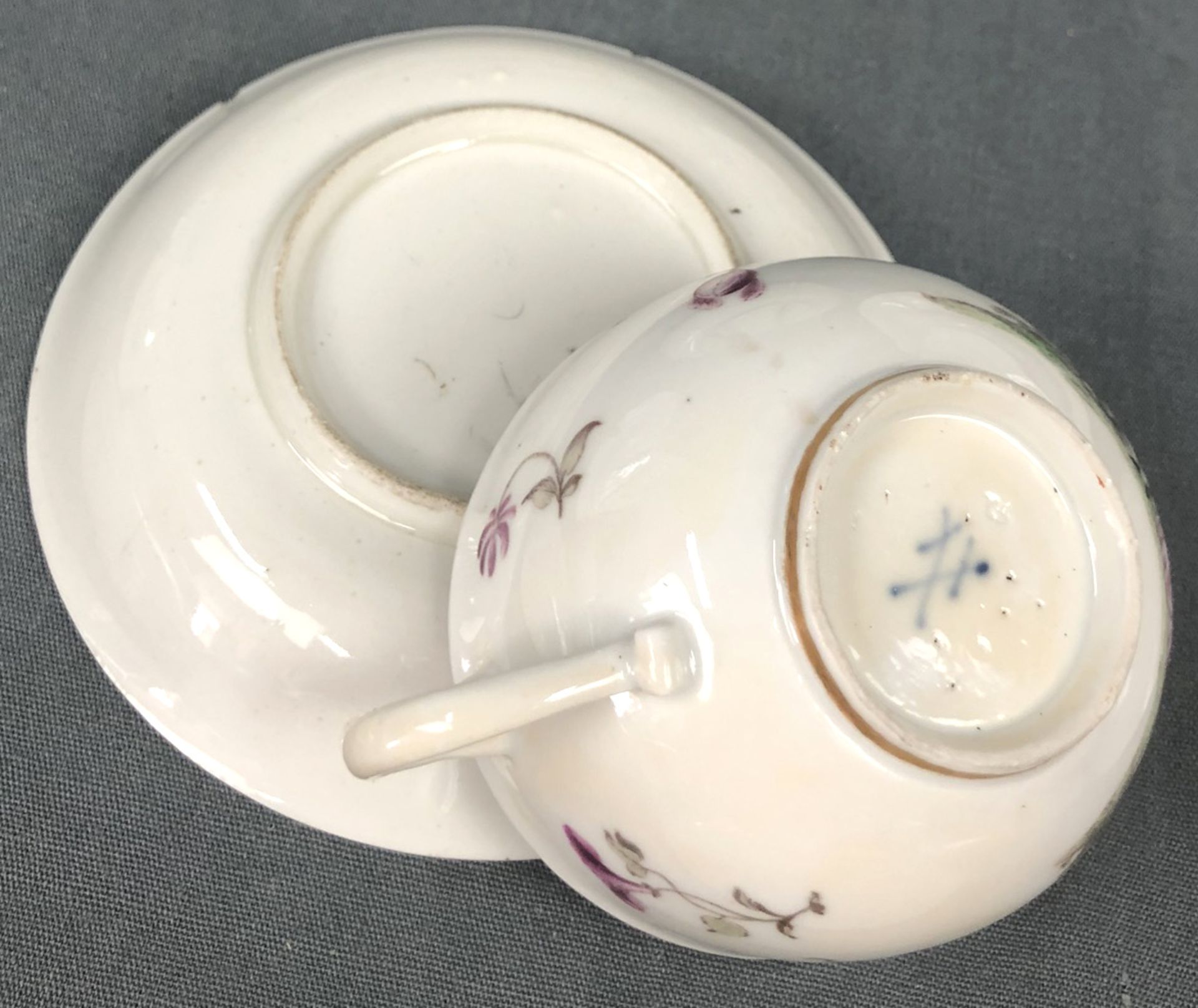 18 parts of Meissen porcelain. Partially still 18th century?Breakthrough plate 24 cm in diameter. - Bild 7 aus 20