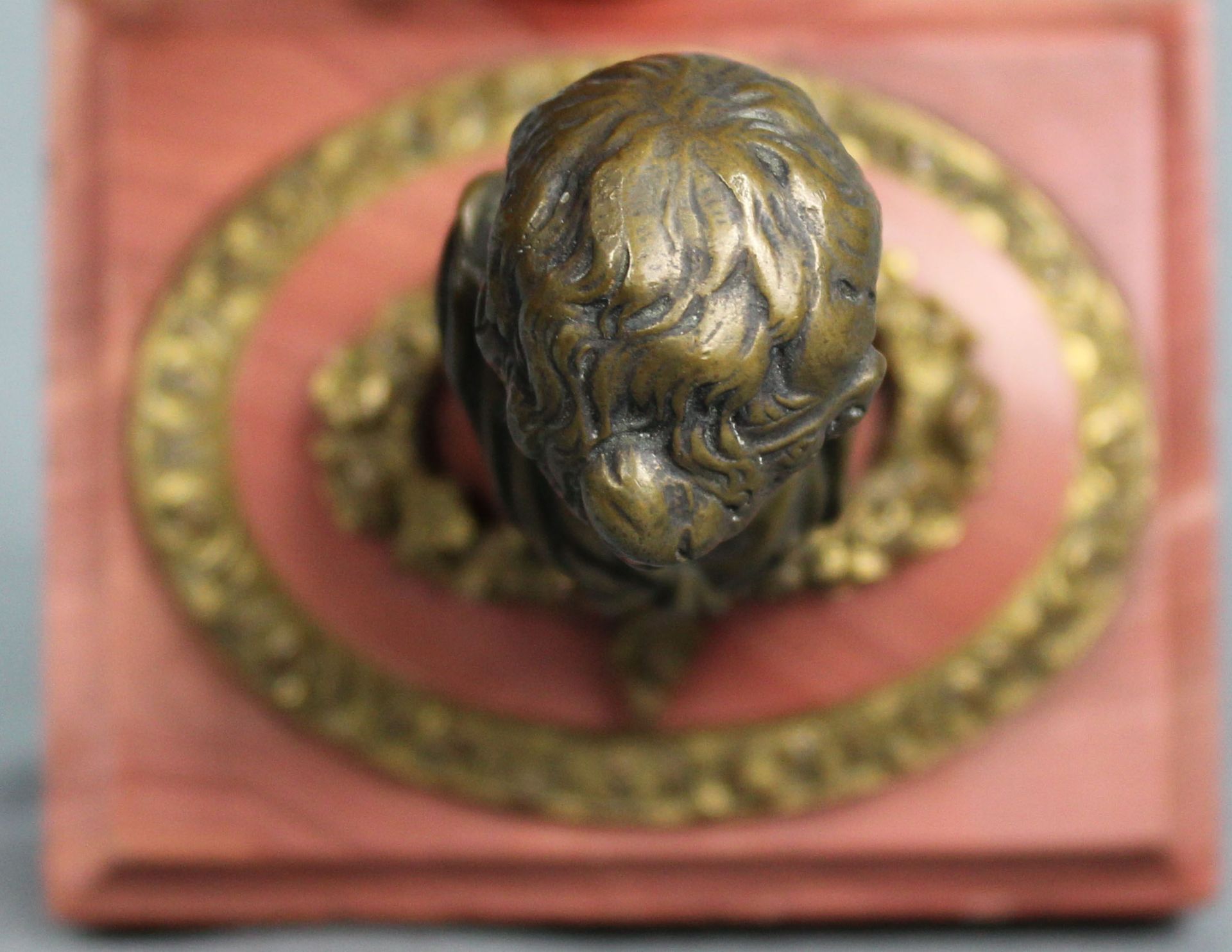 Seal stamp. Bronze. Red marble base.12.5 cm high. Condition see photos.Petschaft. Bronze. Sockel - Bild 5 aus 8