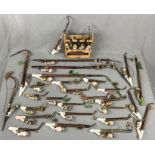 31 pipes. Also porcelain heads. Hunting and military.Also display stands. Condition see photos.