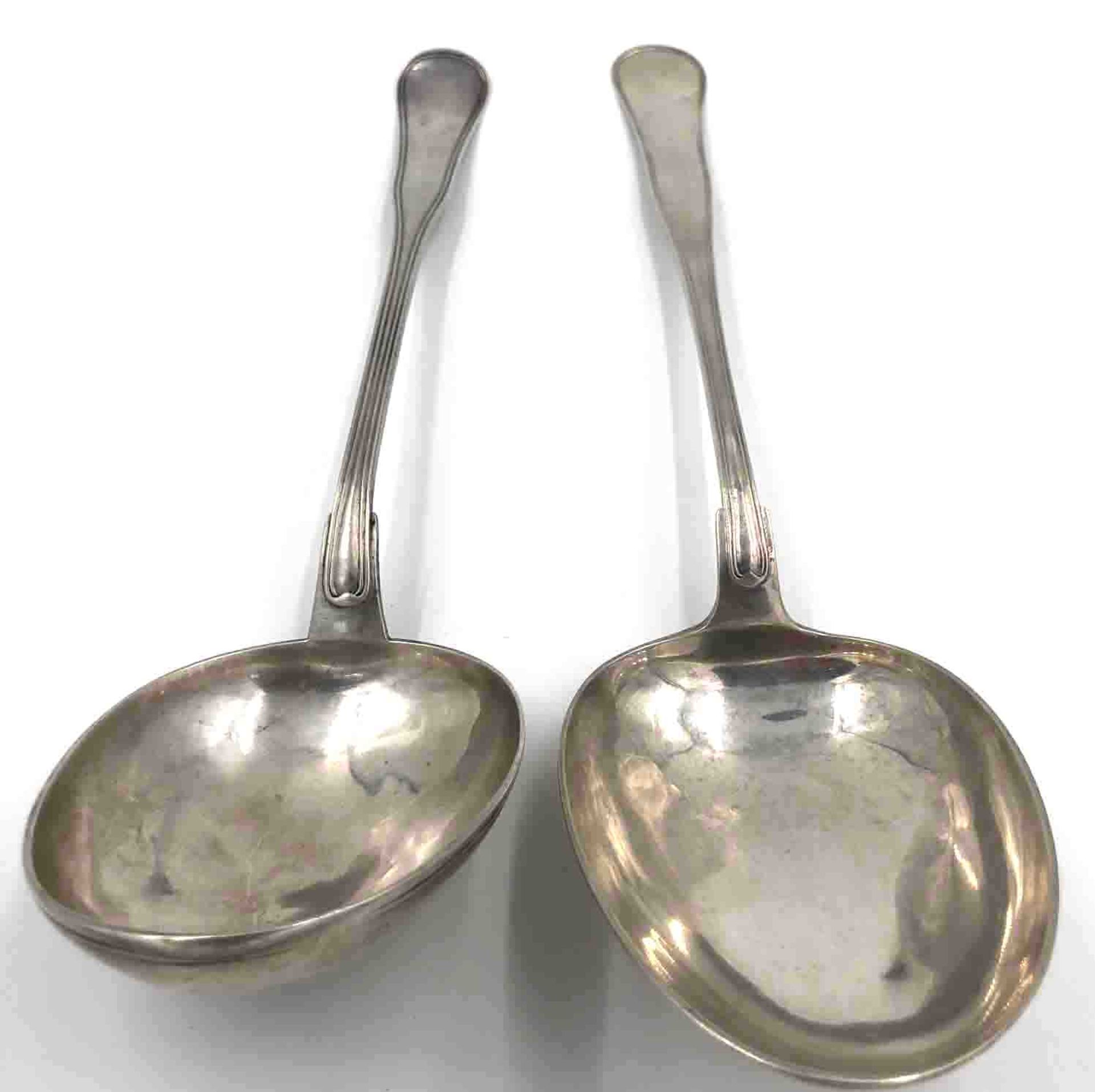 2 large silver spoons, Copenhagen. '' CLEMENT ''.450 grams. Up to 42 cm long. Each with three turret - Image 2 of 10