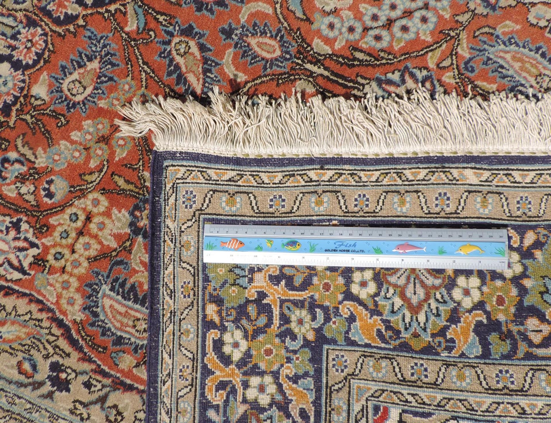 Ghum Persian rug. Iran. Fine weave with silk.230 cm x 140 cm. Knotted by hand. Wool and silk on - Image 5 of 6