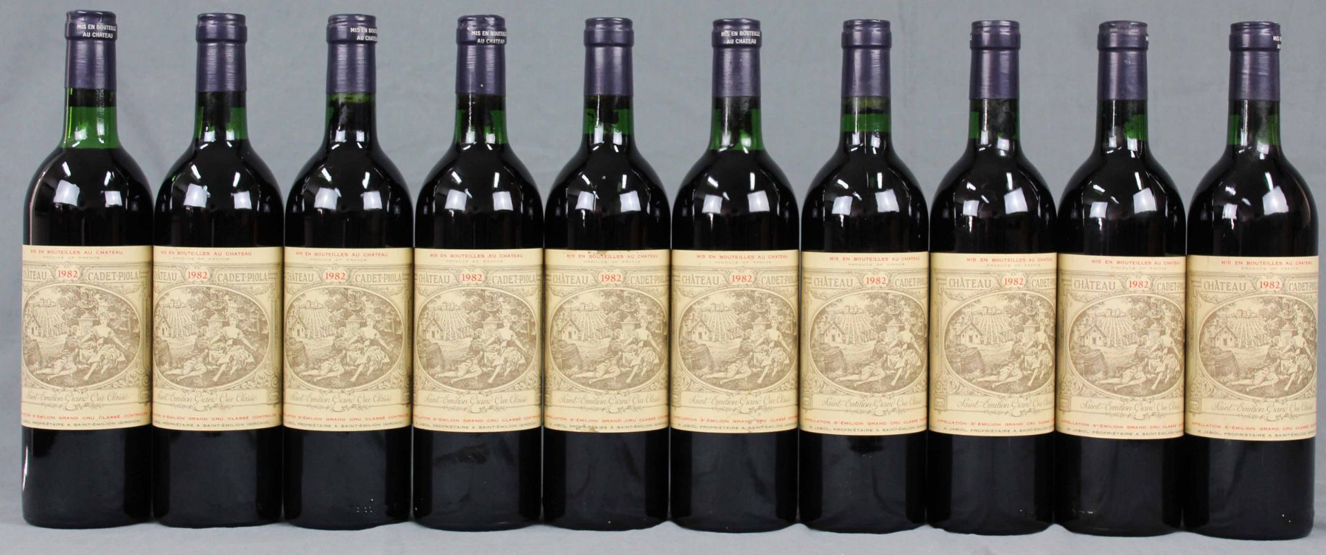 1982 Chateau Cadet-Piola, Saint-Emilion Grand Cru Classé. AC.10 whole bottles. 75 cl, Mise en - Image 2 of 6