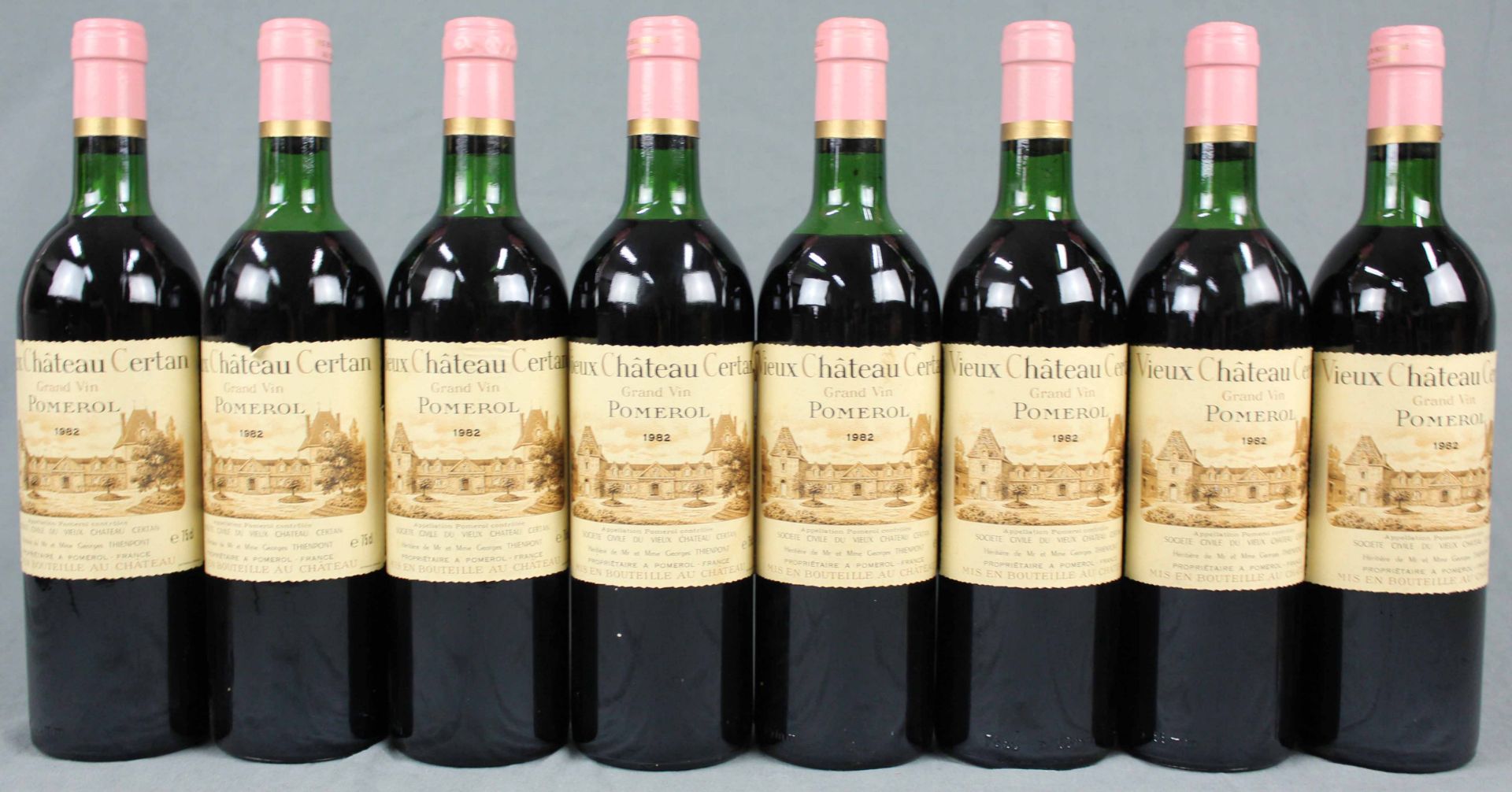 1982 Vieux Chateau Certan. Pomerol AC.8 whole bottles. 75 cl, Mise en Bouteille au Chateau. - Bild 6 aus 6