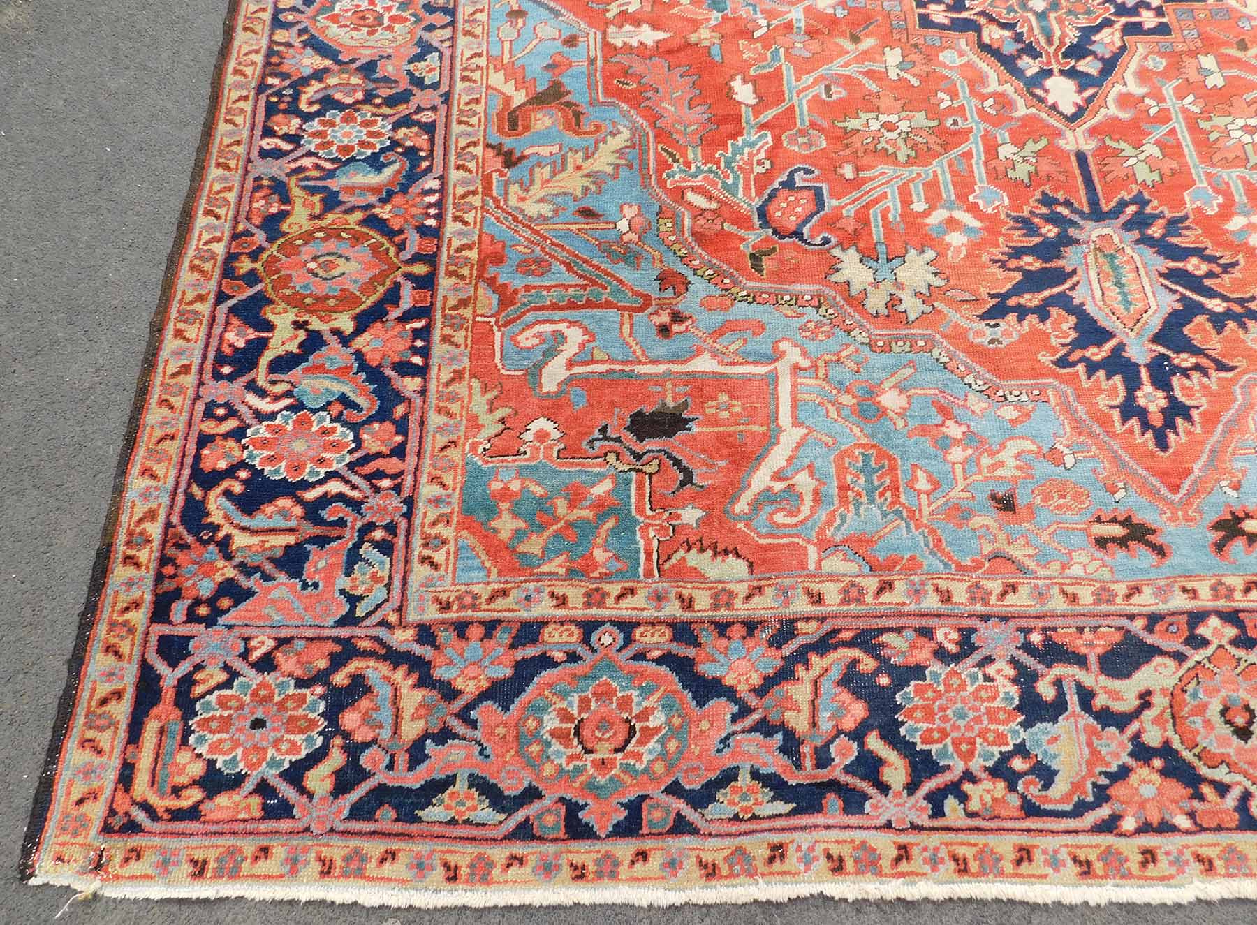 Heriz oriental carpet. Iran. Antique, around 1910.388 cm x 282 cm. Knotted by hand. Wool on - Bild 2 aus 9