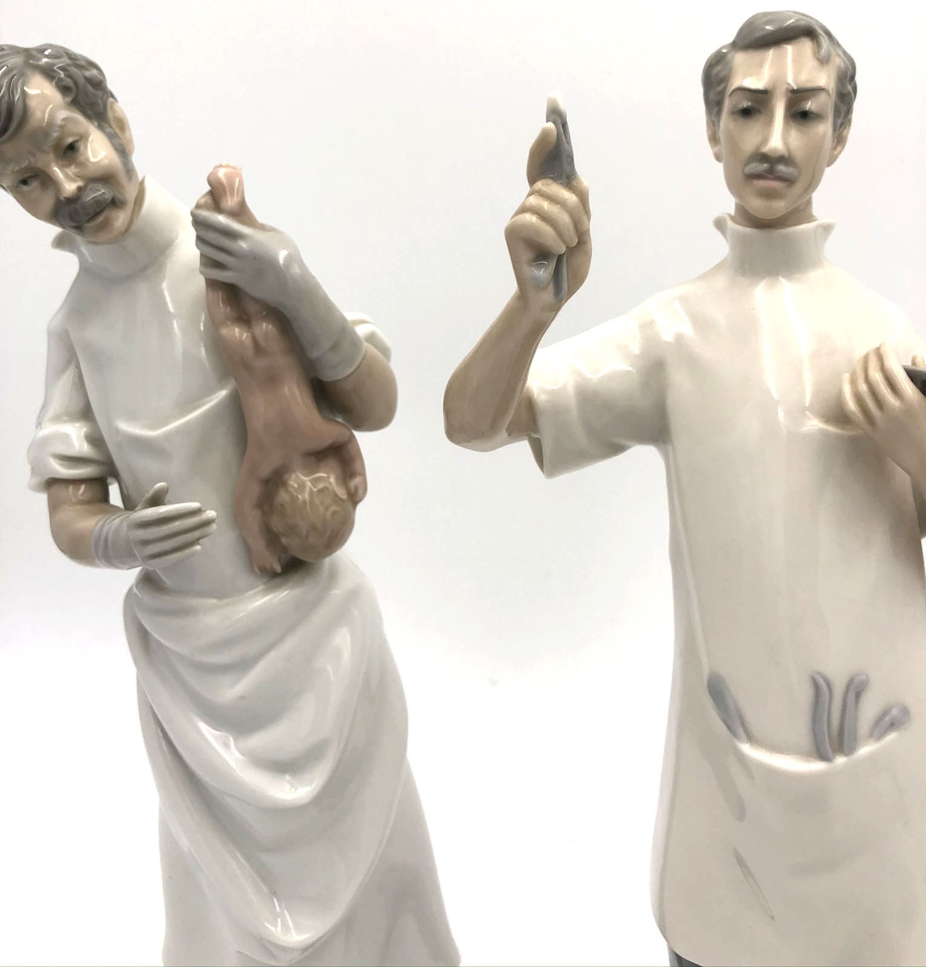 Salvador FURIO (XX). Lladro porcelain, Spain. 2 figures.Each 35 cm high. Dentist (1971), - Bild 9 aus 13