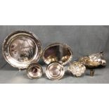 8 parts 800 silver. Also a lided bowl.2165 grams. Up to 31.5 cm diameter. Hallmarks.8 Teile Silber