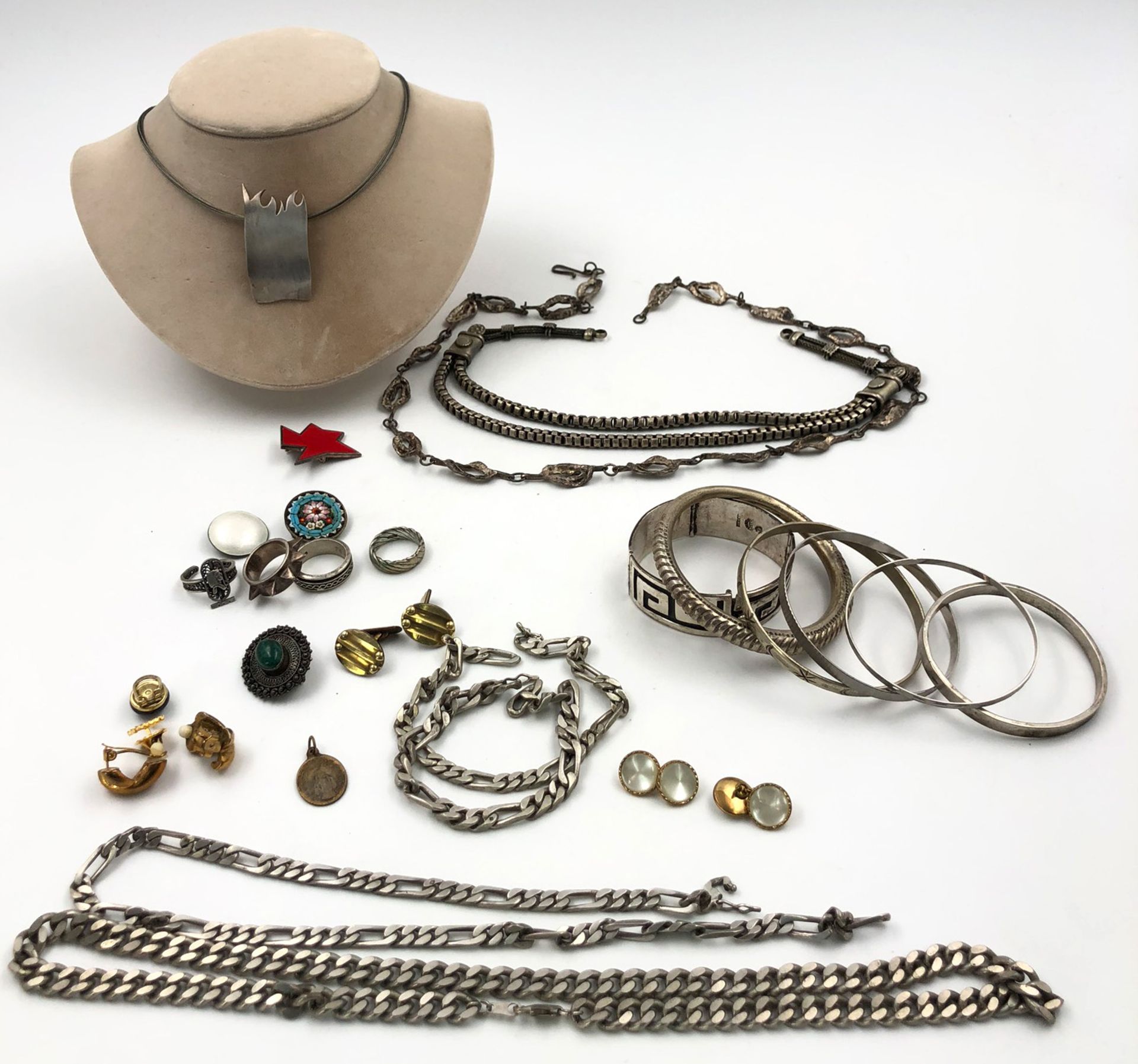 Collection of everyday jewelry. Also silver, also traditional costume jewelryAlso design, costume