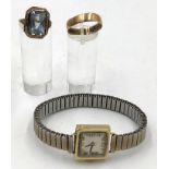 585 - 14 carat gold. Ring with topaz? Wedding ring. Wrist watch.The ring with the blue Art Nouveau