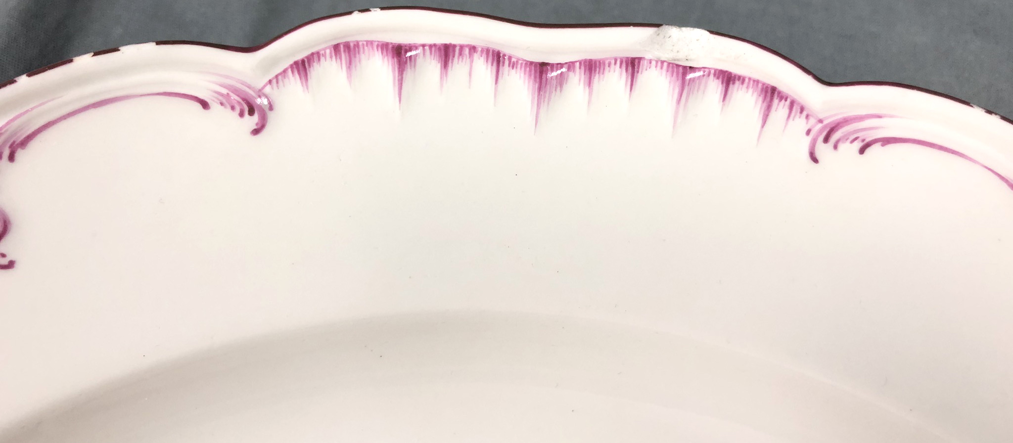 4 large plates, KPM Berlin, porcelain.Up to 35.5 cm in diameter. Among other things, bumped and / or - Image 10 of 10