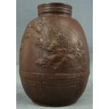 Vase. China / Japan? Bronzed. Inscriptions. Cast iron?17 cm high.Vase. Wohl China / Japan.