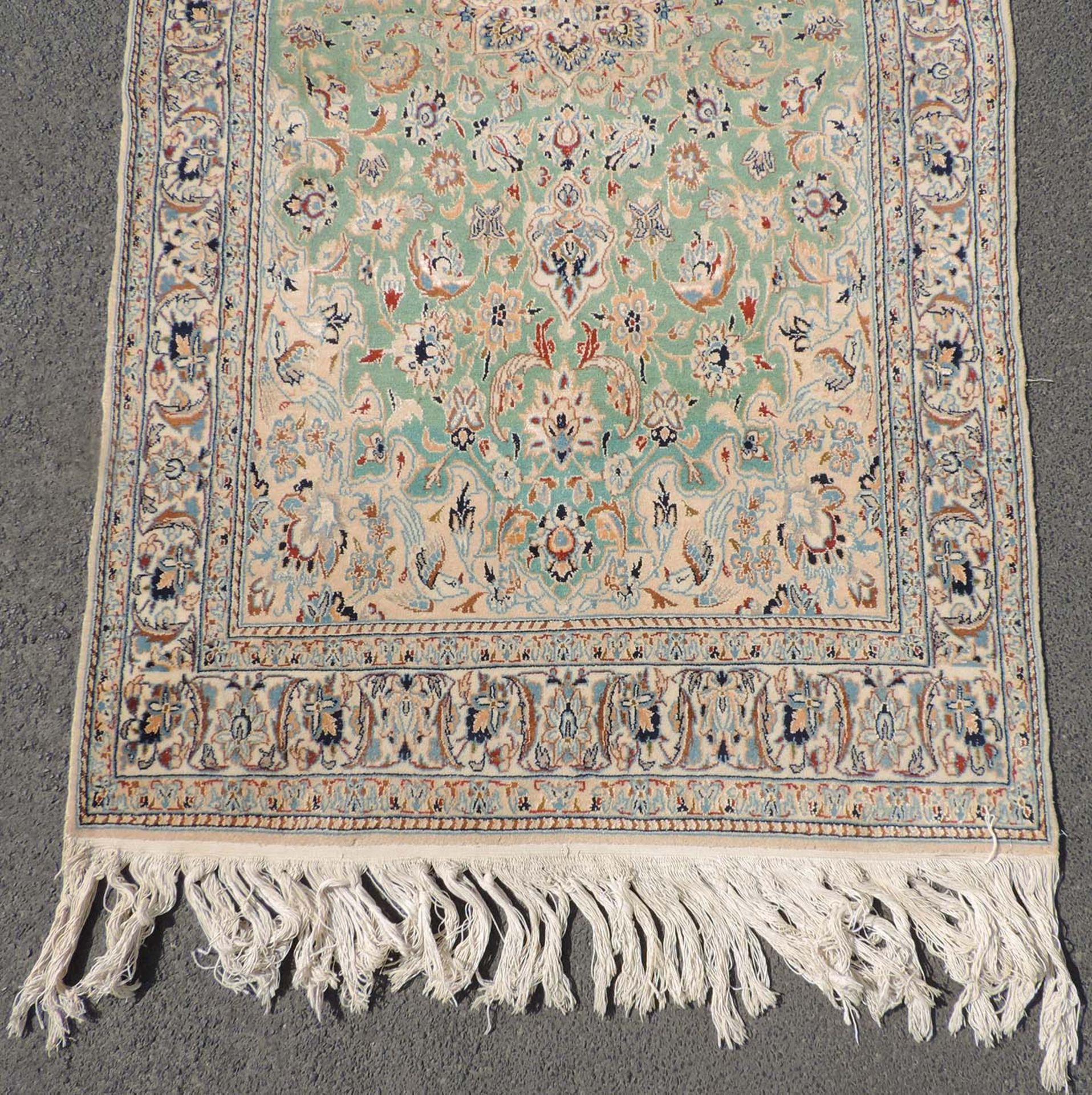 Nain Persian rug. Iran. Very fine weave.214 cm x 113 cm. Knotted by hand. Cork wool and silk on - Image 2 of 6