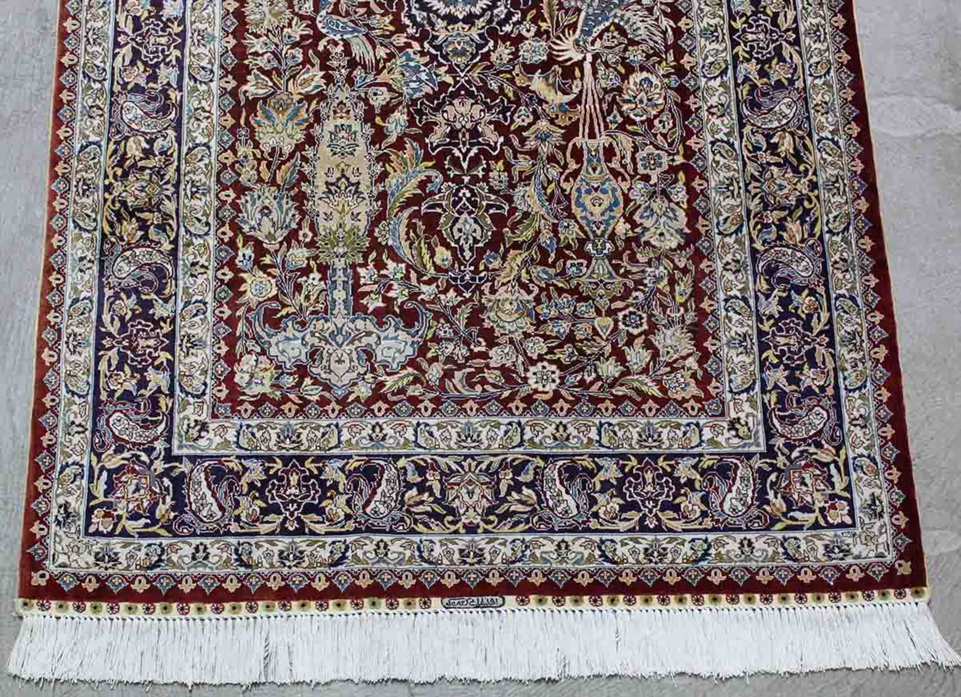 Hereke silk rug. Extremely fine weave.154 cm x 92 cm. Carpet. Knotted by hand. Silk on silk.Hereke - Bild 2 aus 6
