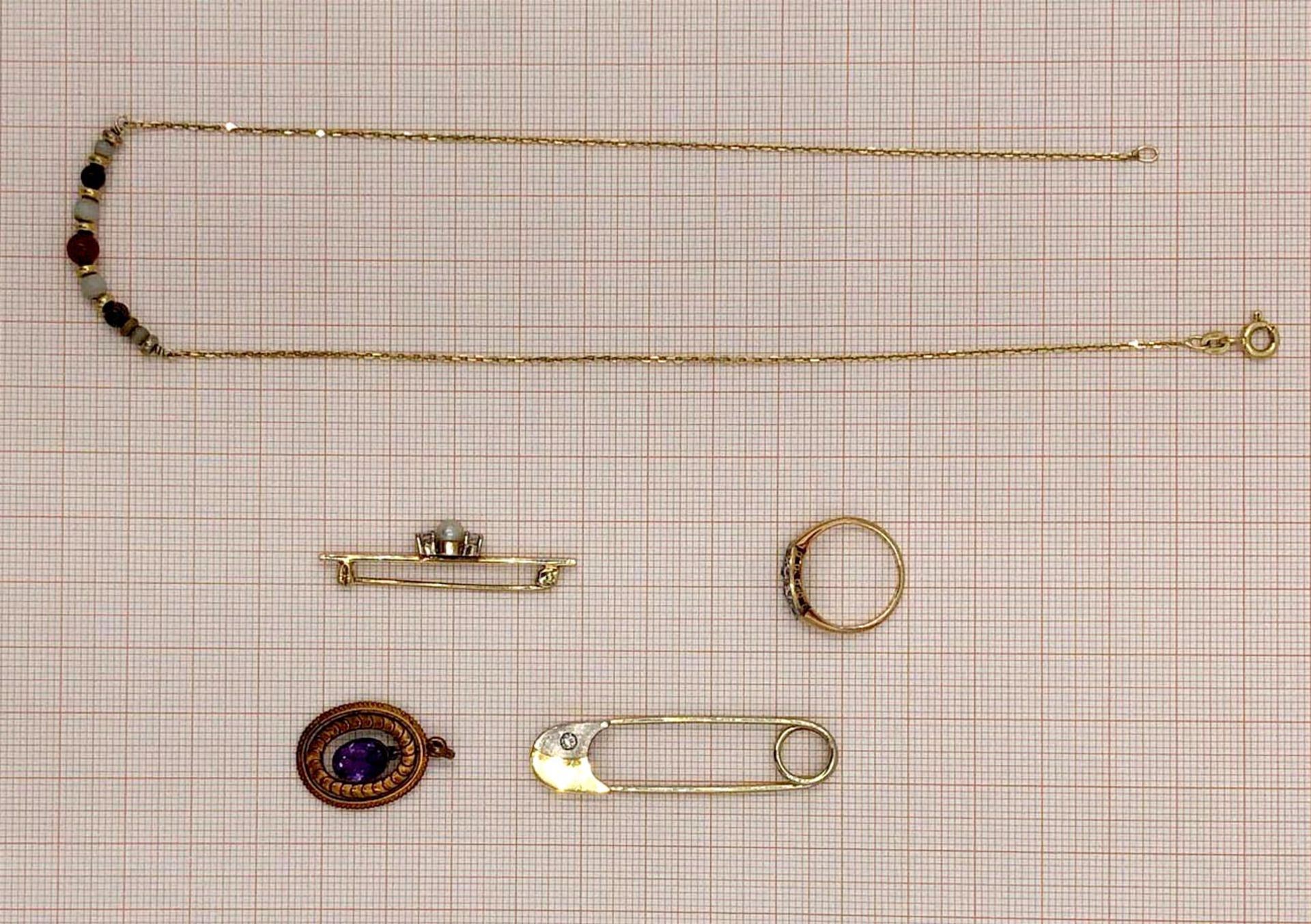 585 gold.Ring. Needle. Pendant. Brooch. Necklace.Diamonds. Pearl. Amethyst. Colored stones. 13.6 - Image 13 of 13