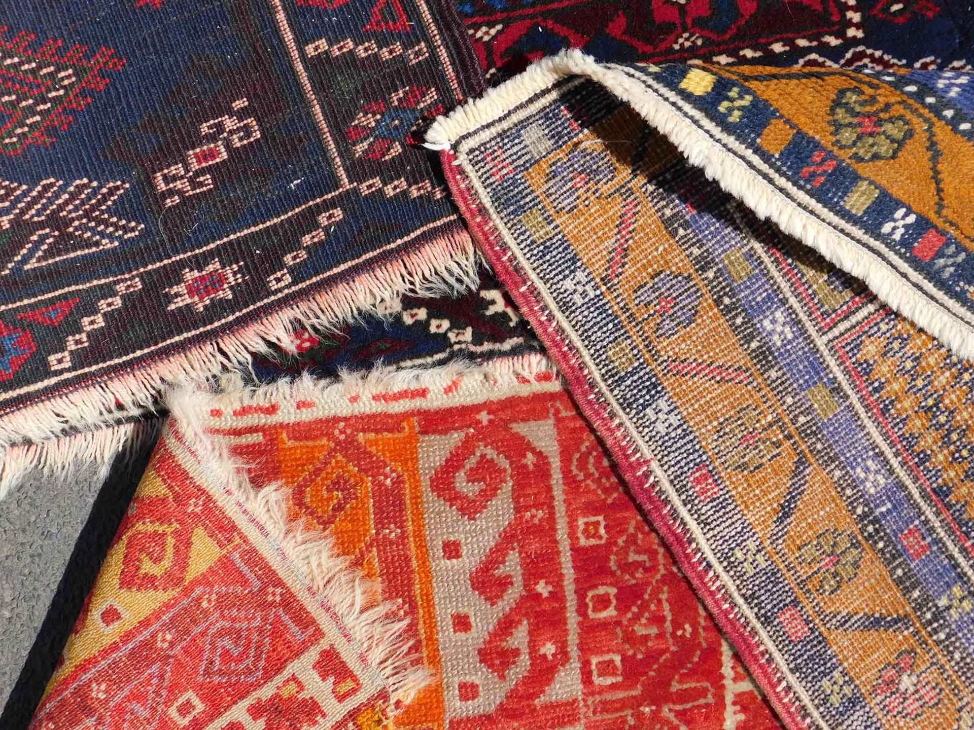 3 Anatol carpets. Knotted by hand. Wool on wool. Turkey.Kirsehir Yastik, 143 cm x 62 cm, antique, - Bild 9 aus 9