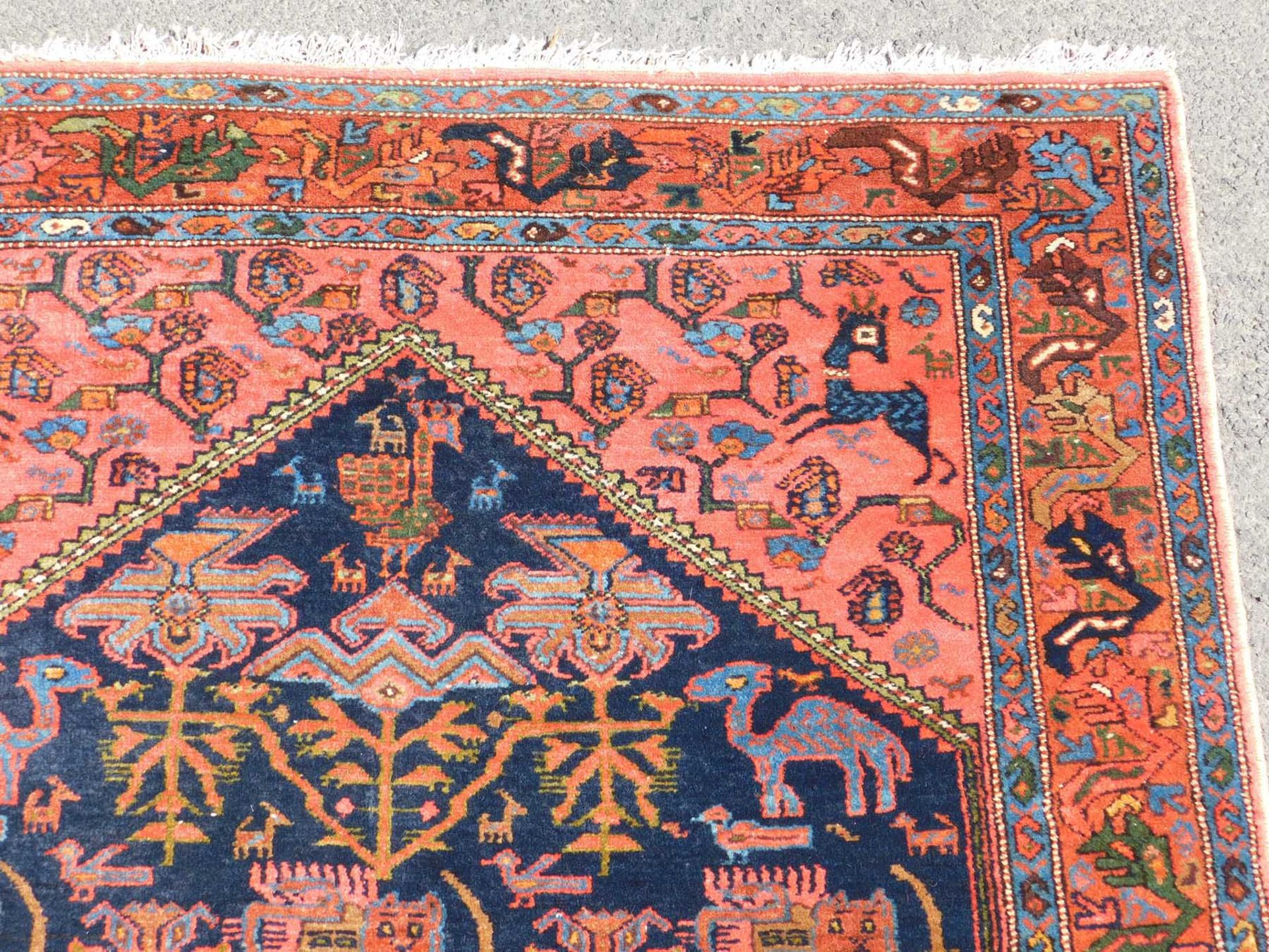 Nahawand Persian rug. Iran. Old. 1st Half of the 20th century.197 cm x 130 cm. Knotted by hand. Wool - Image 7 of 11